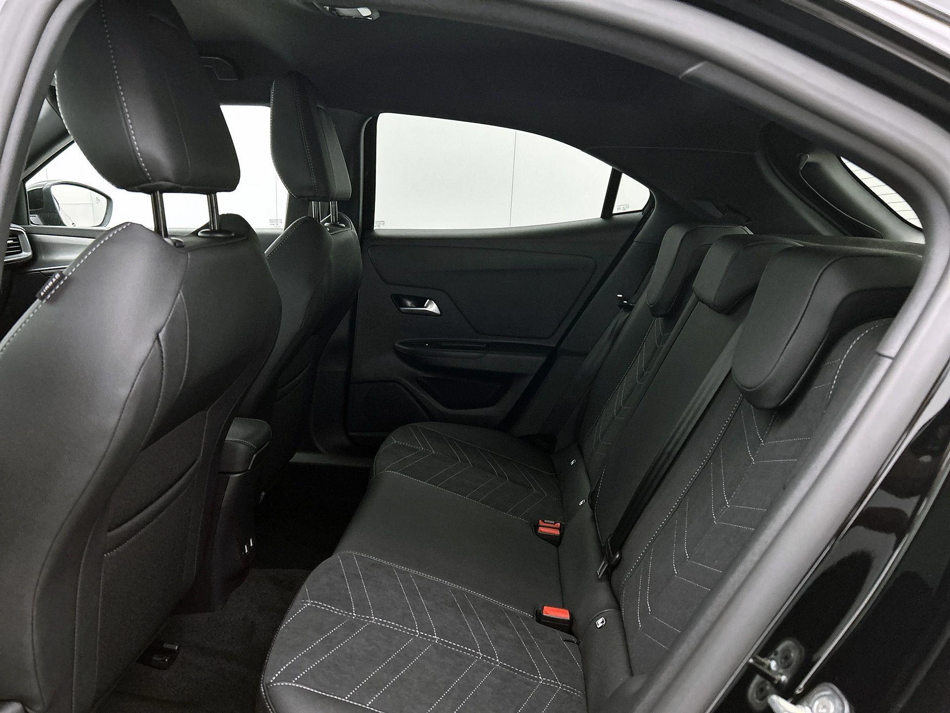 Opel-Mokka-e-image-26