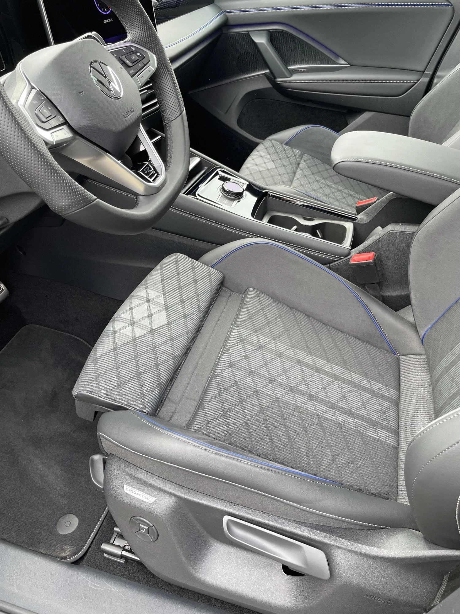 Volkswagen-Tiguan-image-8