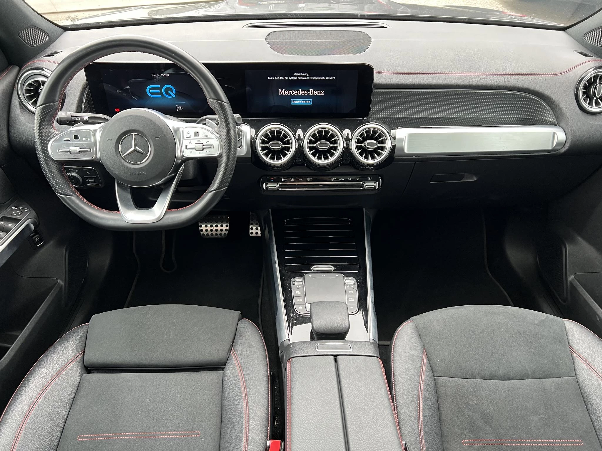 Mercedes-Benz-EQB-image-7