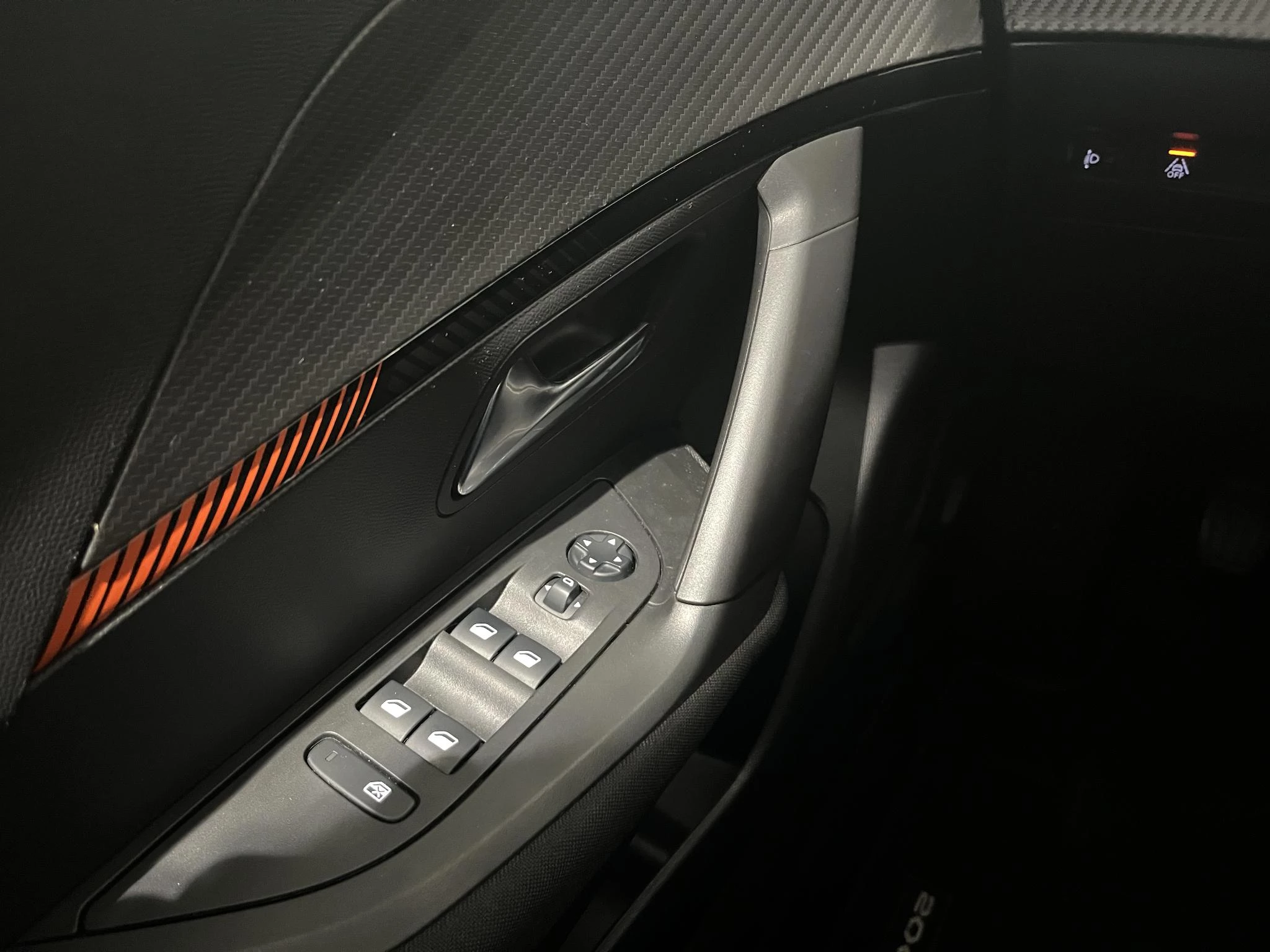 Peugeot-2008-image-14