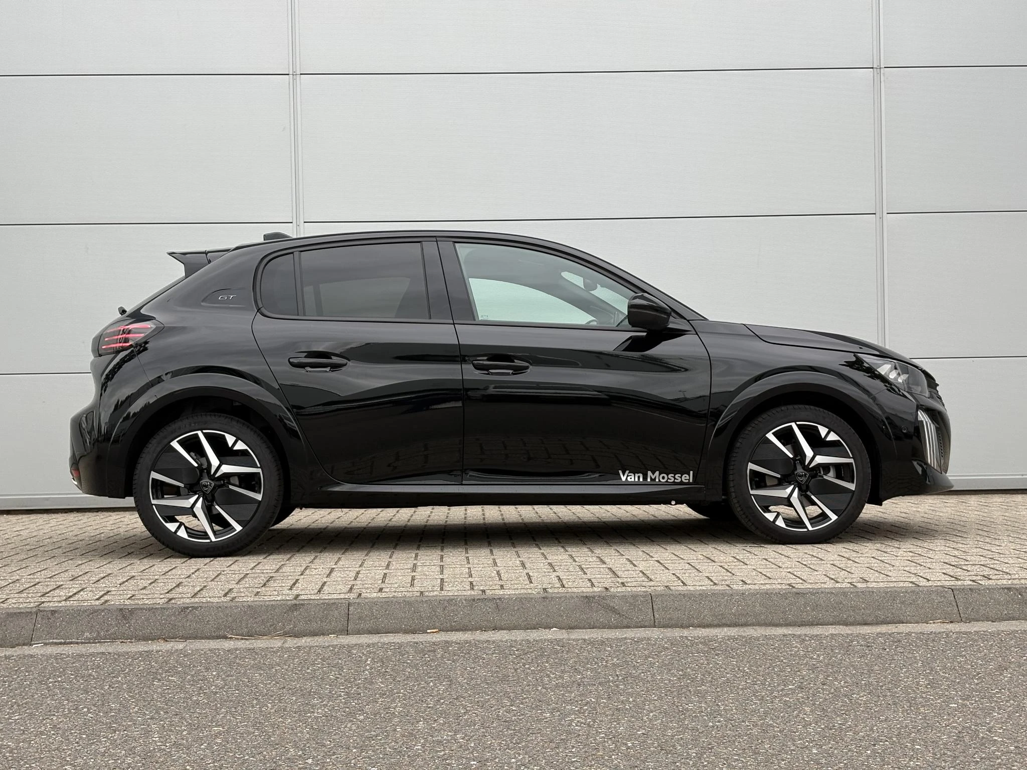 Peugeot-208-image-5