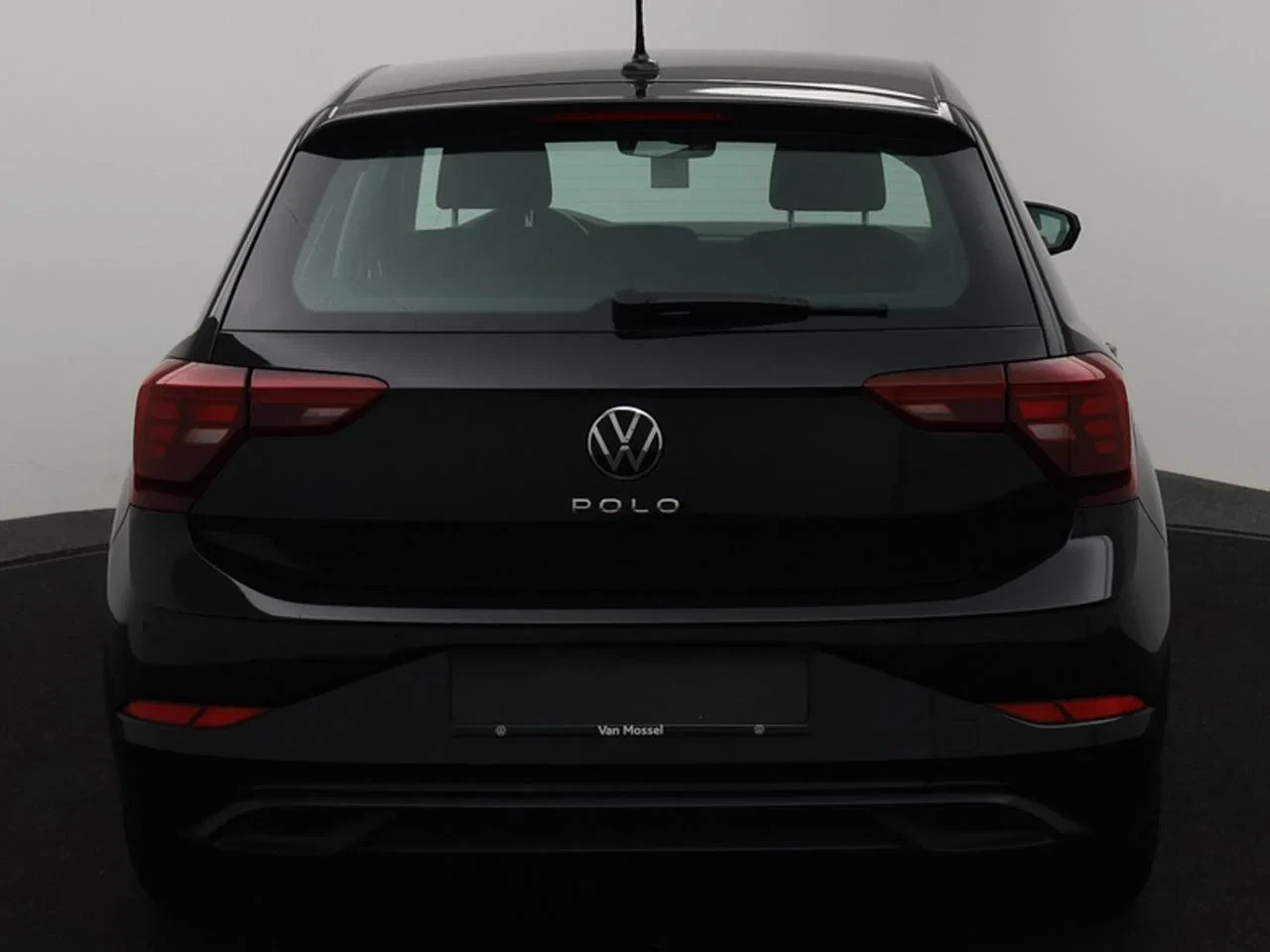 Volkswagen-Polo-image-23
