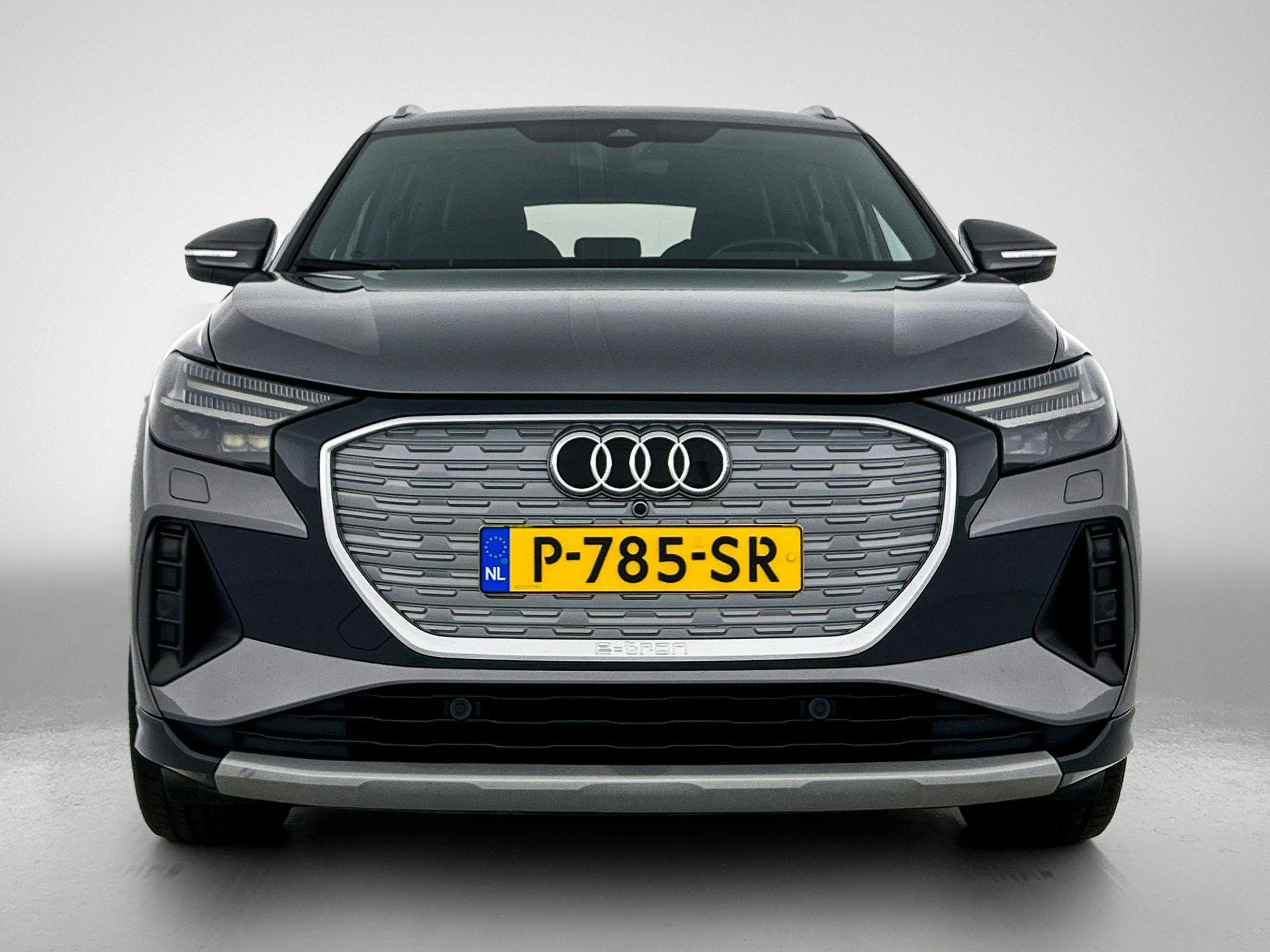 Audi-Q4 e-tron-image-4