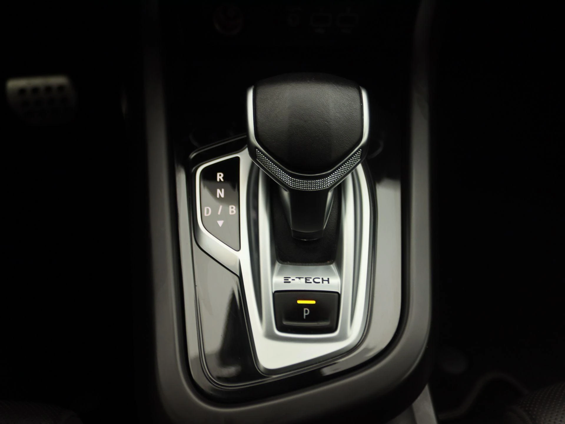 Renault-Arkana-image-11