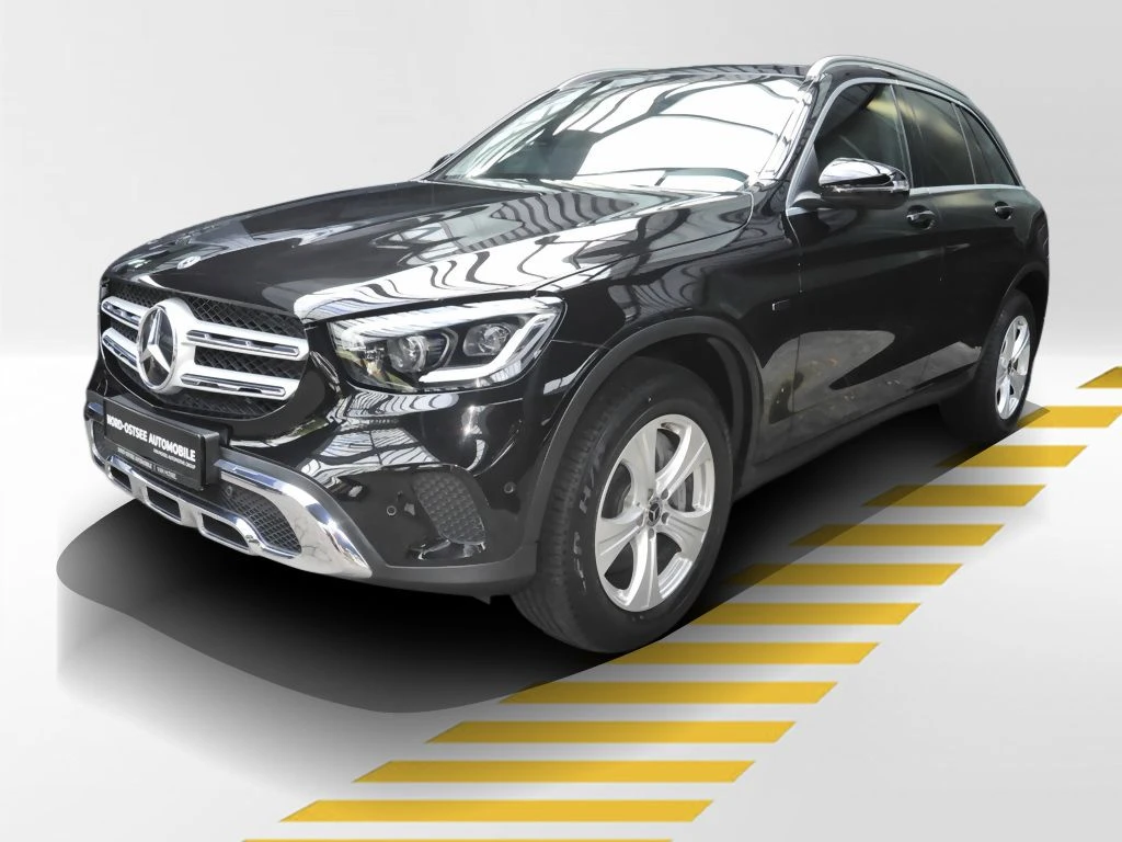 Mercedes-Benz-GLC 300 de-image-1