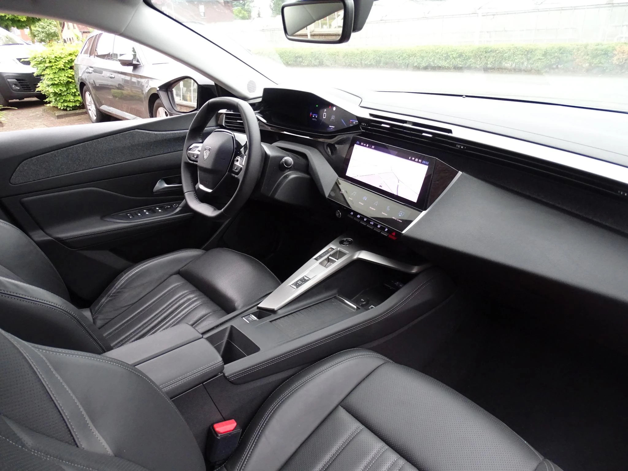 Peugeot-408-image-14