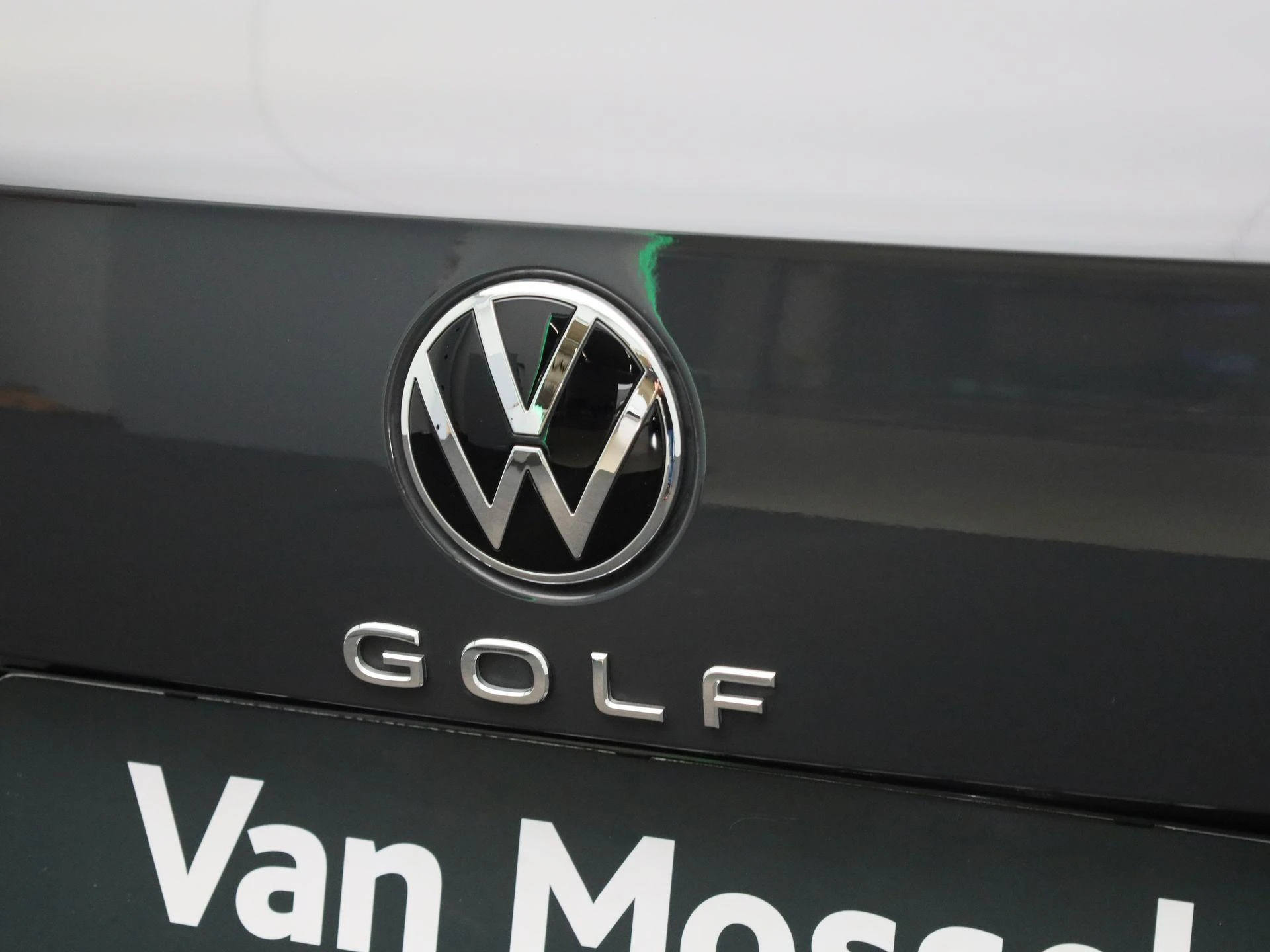 Volkswagen-Golf-image-37