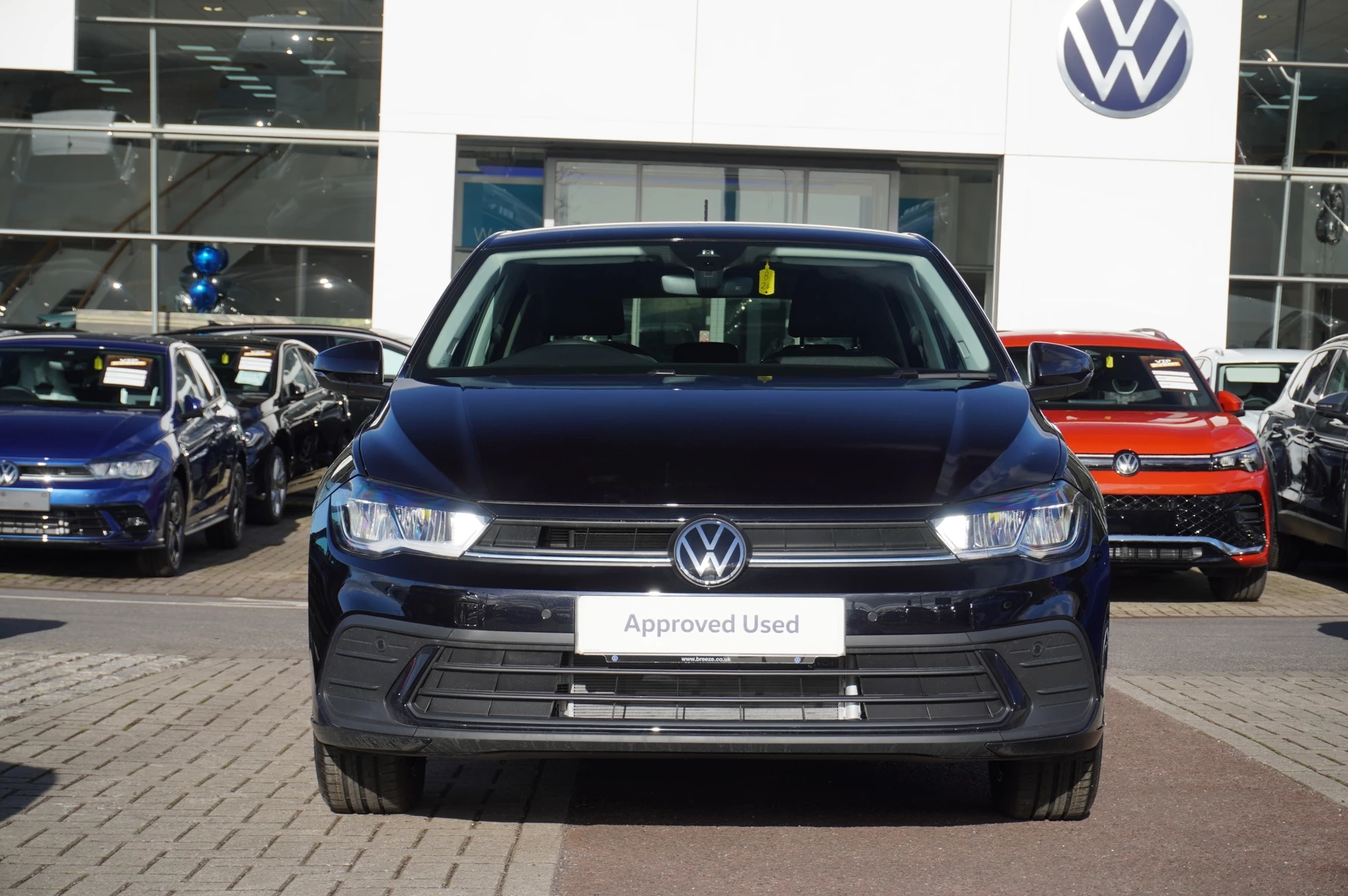Volkswagen-Polo-image-6