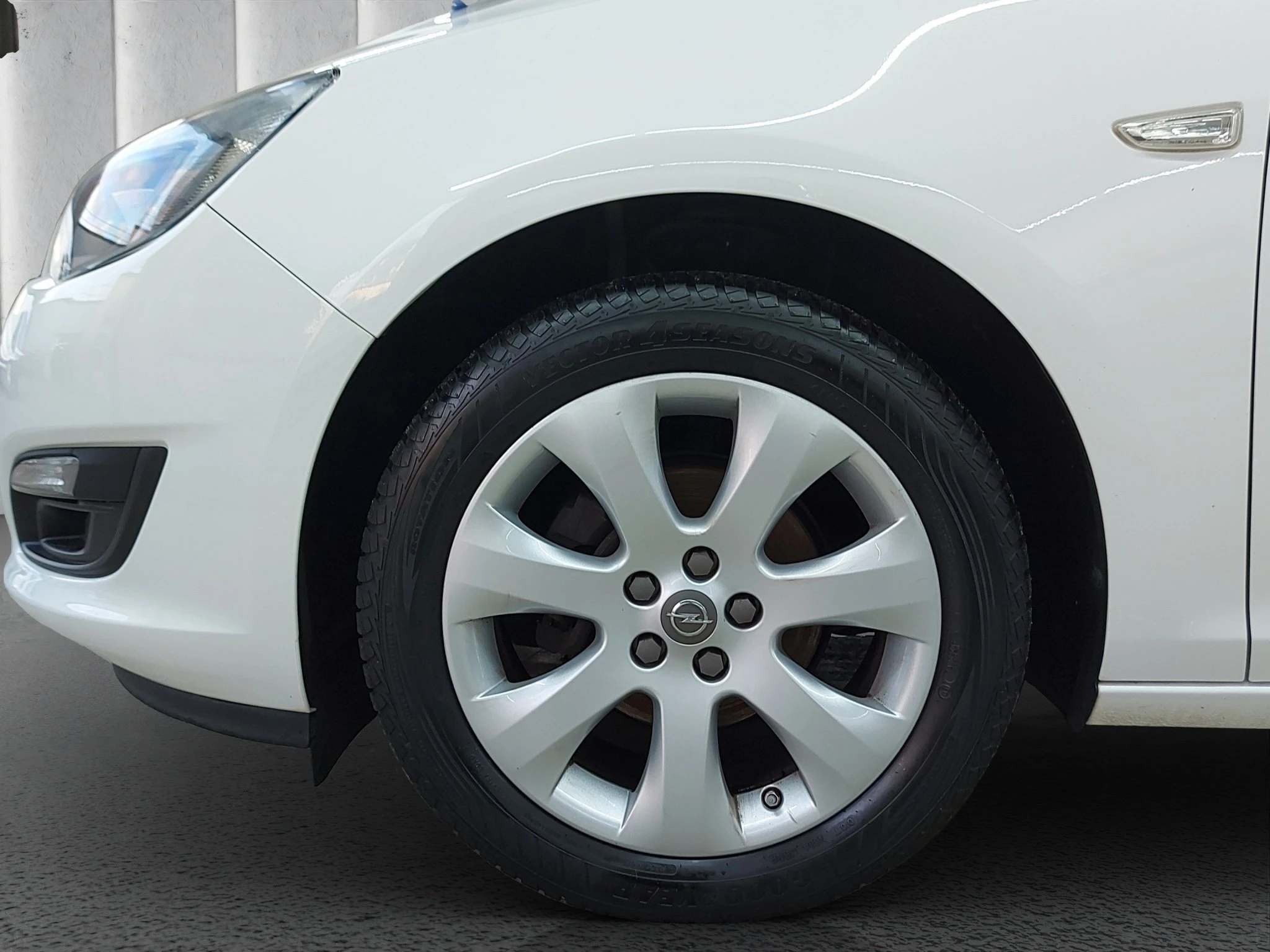 Opel-Astra-image-8