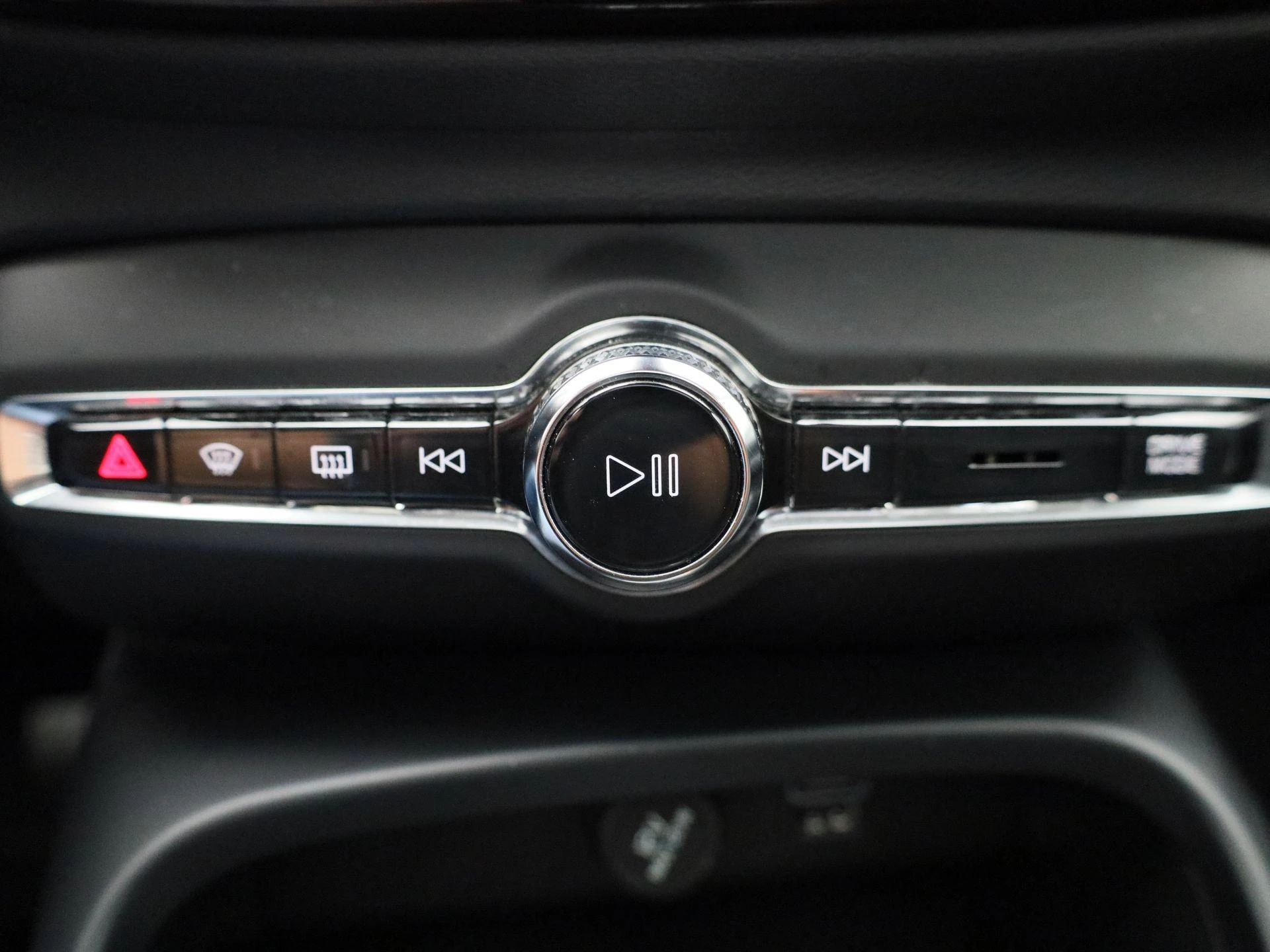 Volvo-XC40-image-18