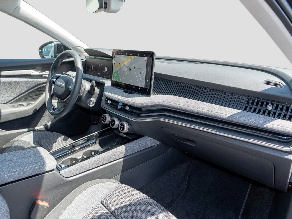 Škoda Superb Combi 2.0 TDI DSG Selection AHK, Panoramadach