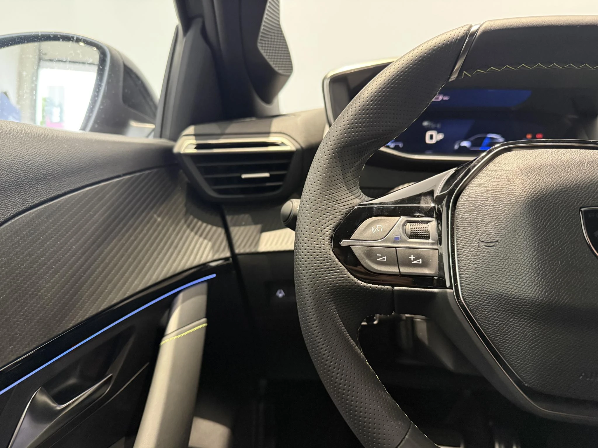 Peugeot-208-image-15