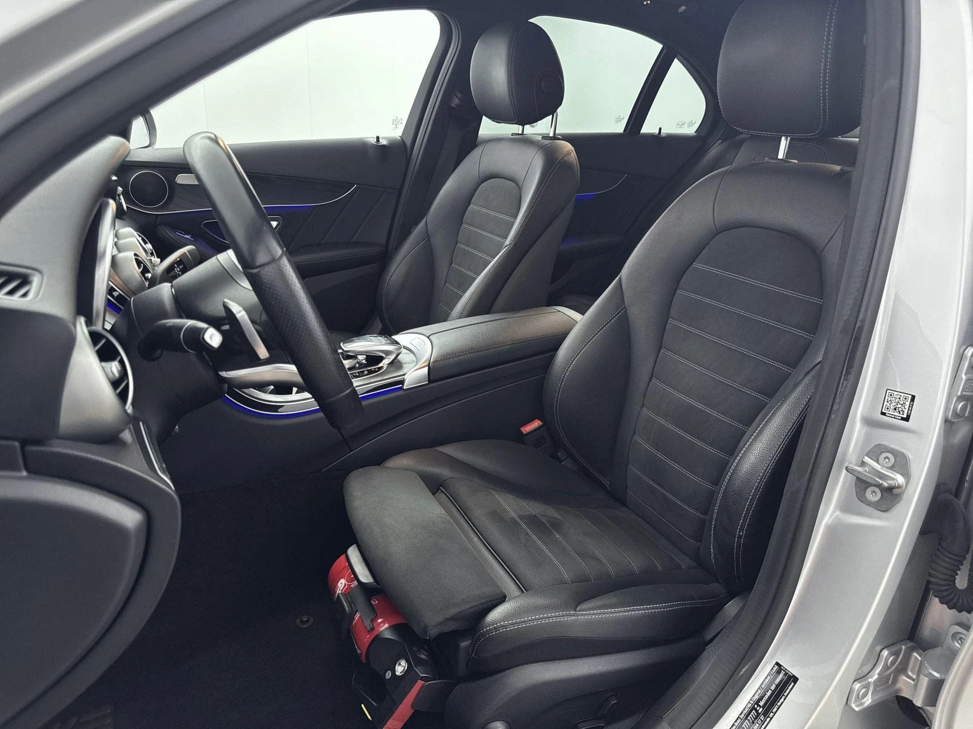 Mercedes-Benz-C-Klasse-image-22