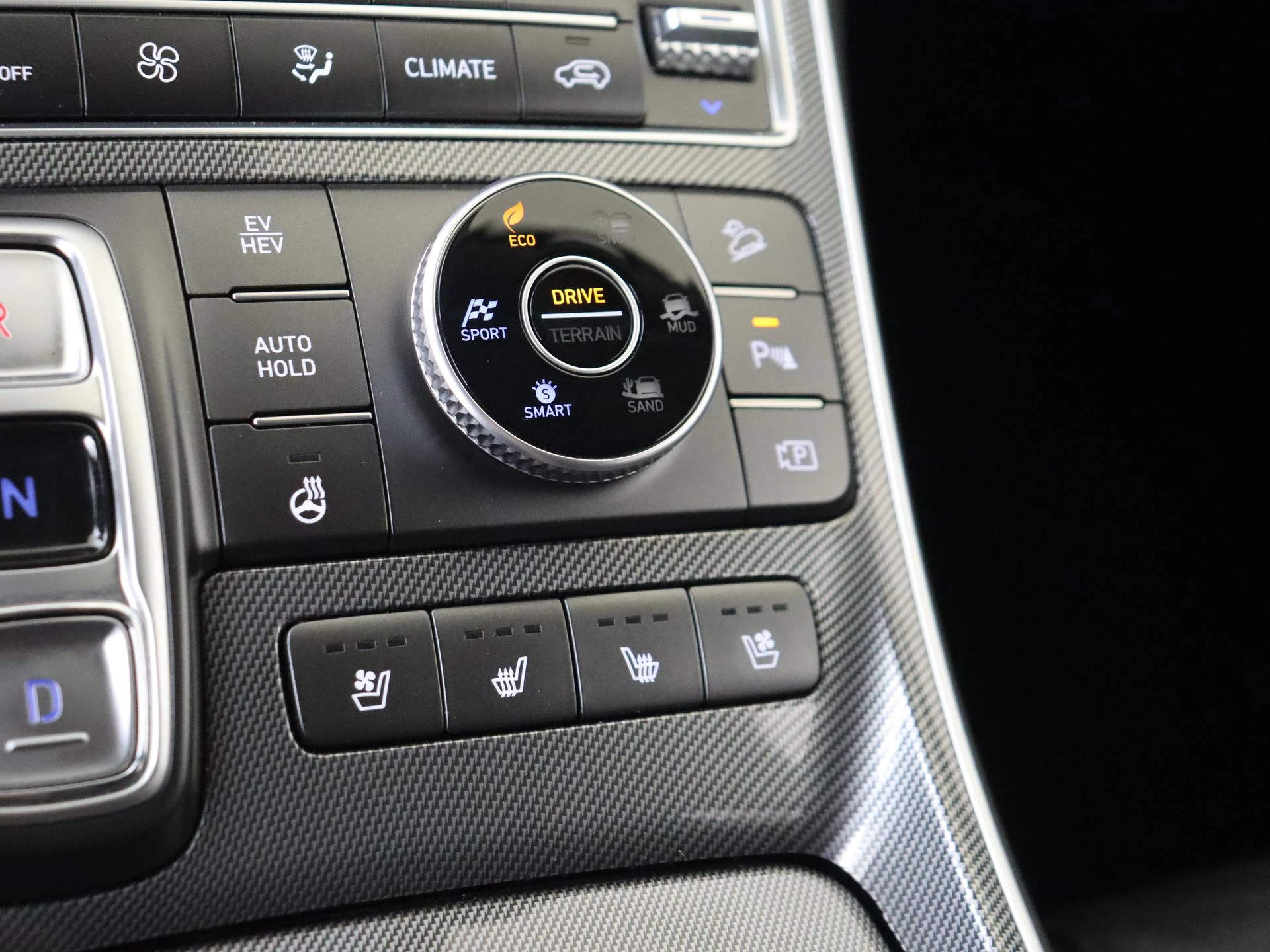 Hyundai-Santa Fe-image-20