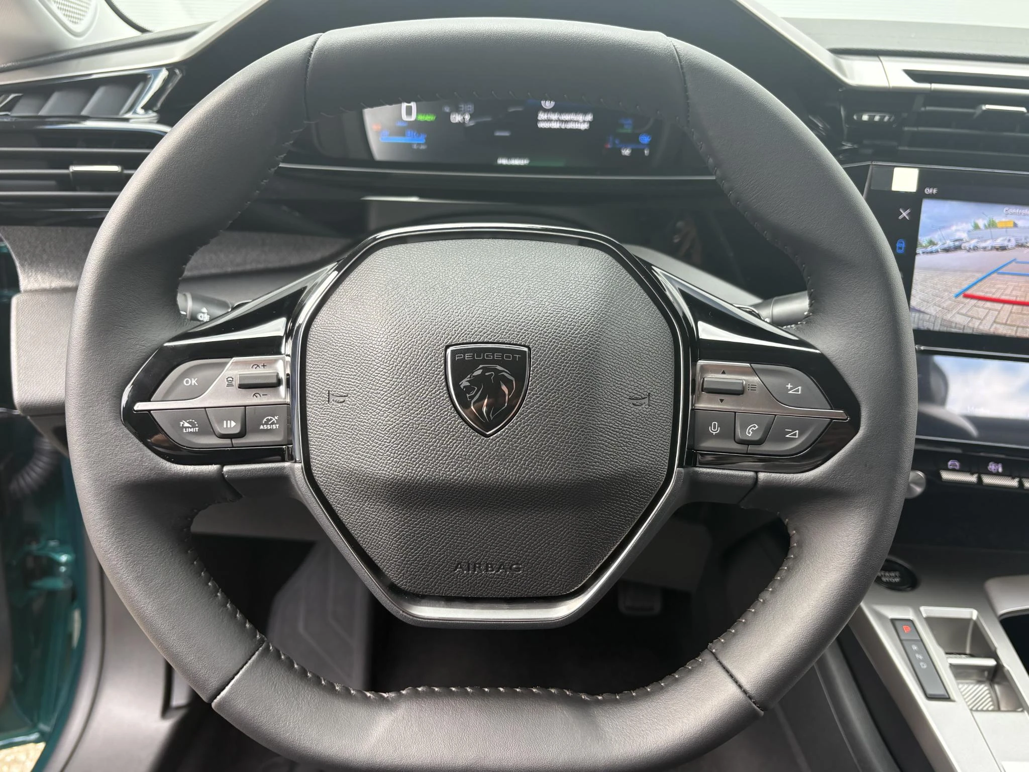 Peugeot-e-308-image-10