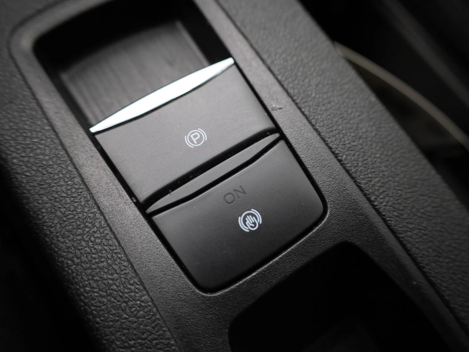 Ford-Kuga-image-24