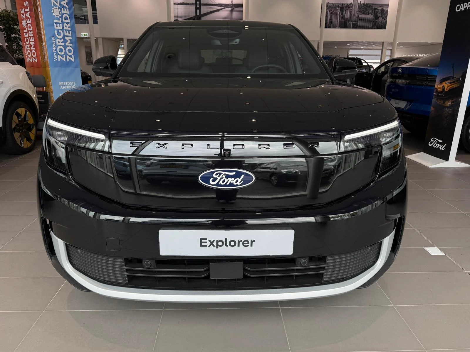 Ford Explorer Premium Extended Range RWD 79 kWh