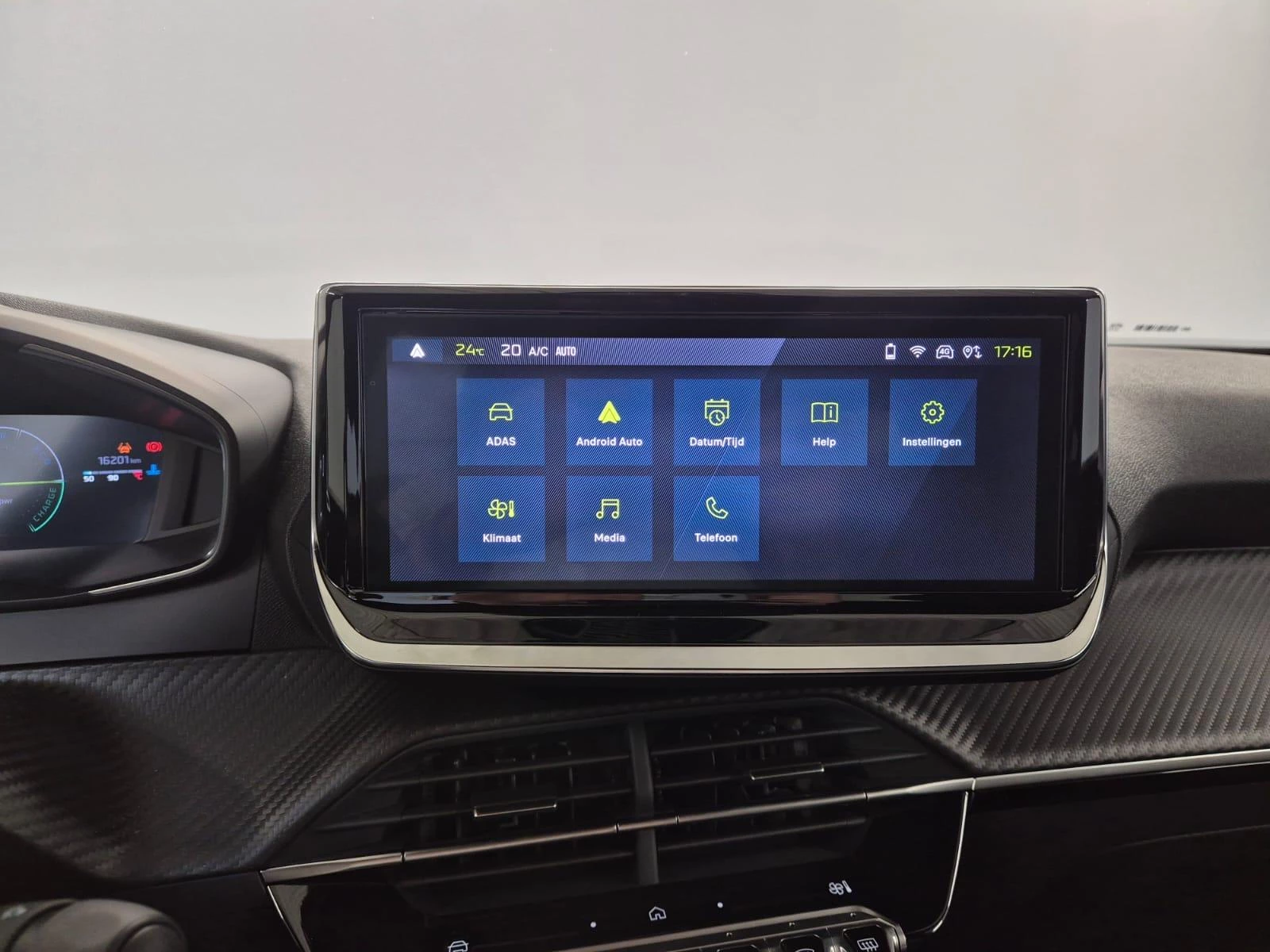 Peugeot 2008 1.2 HYBRID 145 e-DSC6 Envy