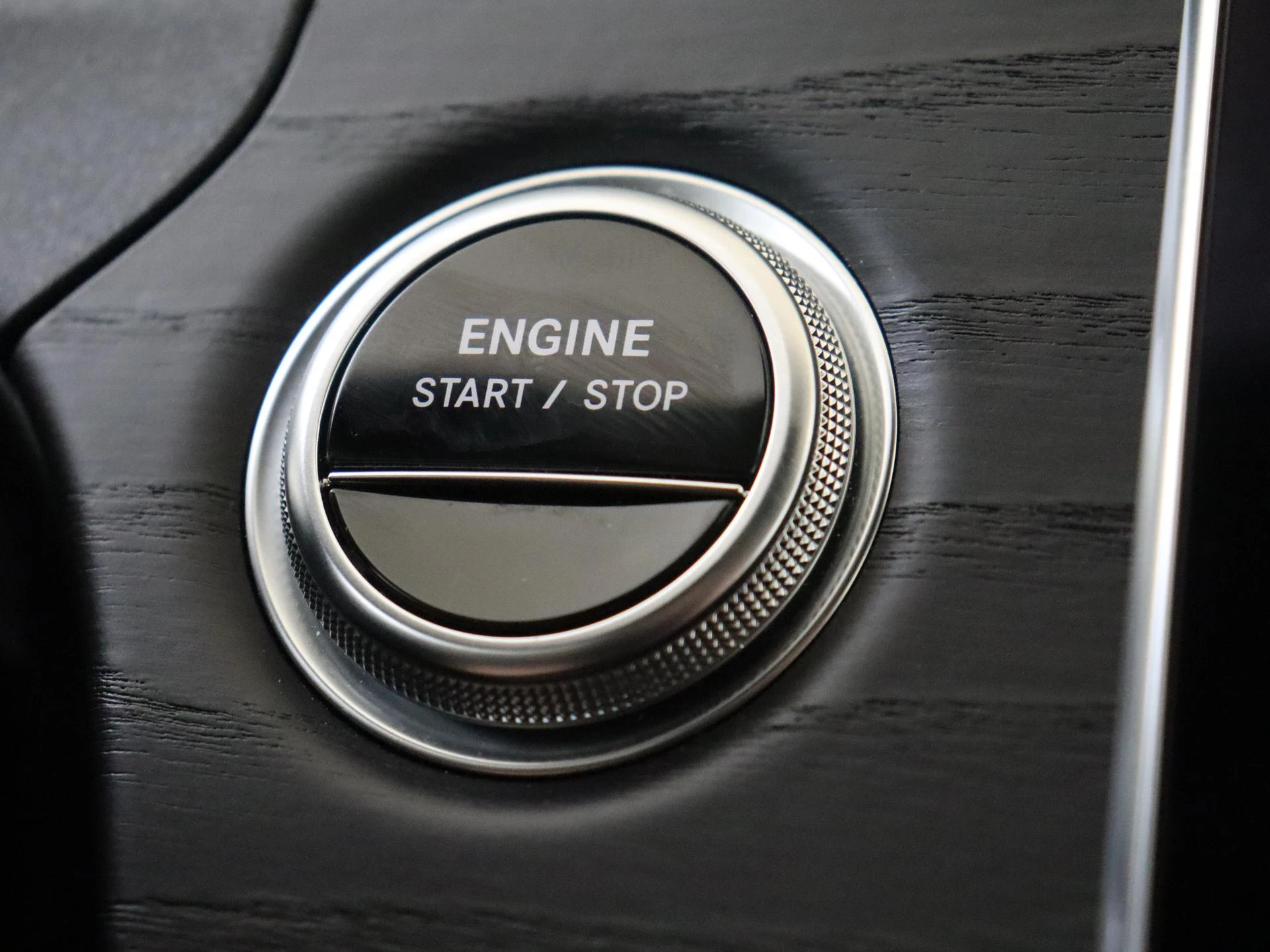 Mercedes-Benz-E-Klasse-image-21