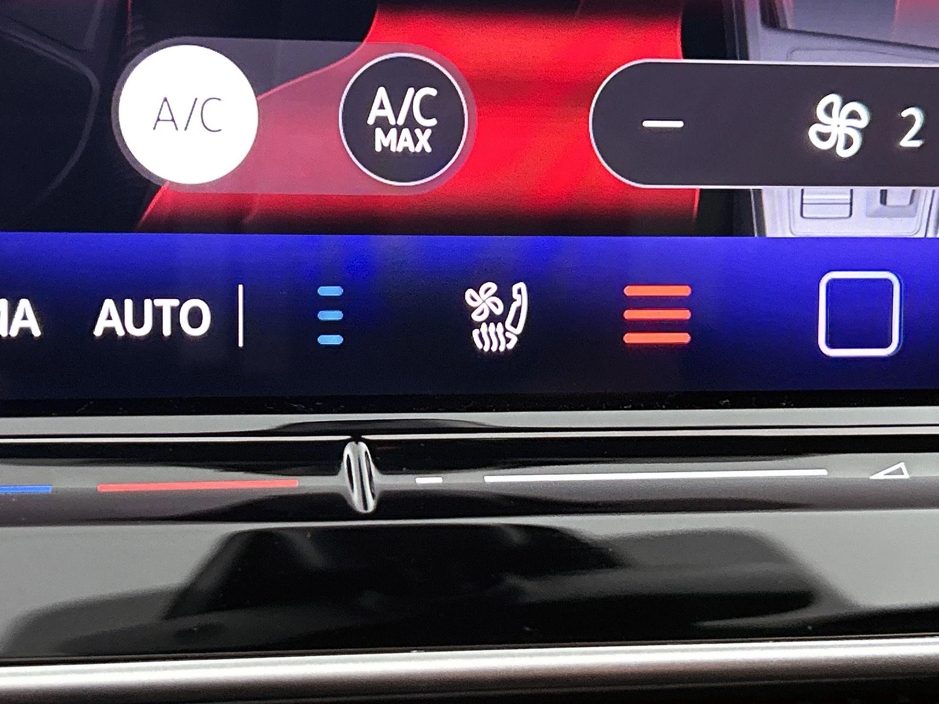 Volkswagen-Golf-image-7