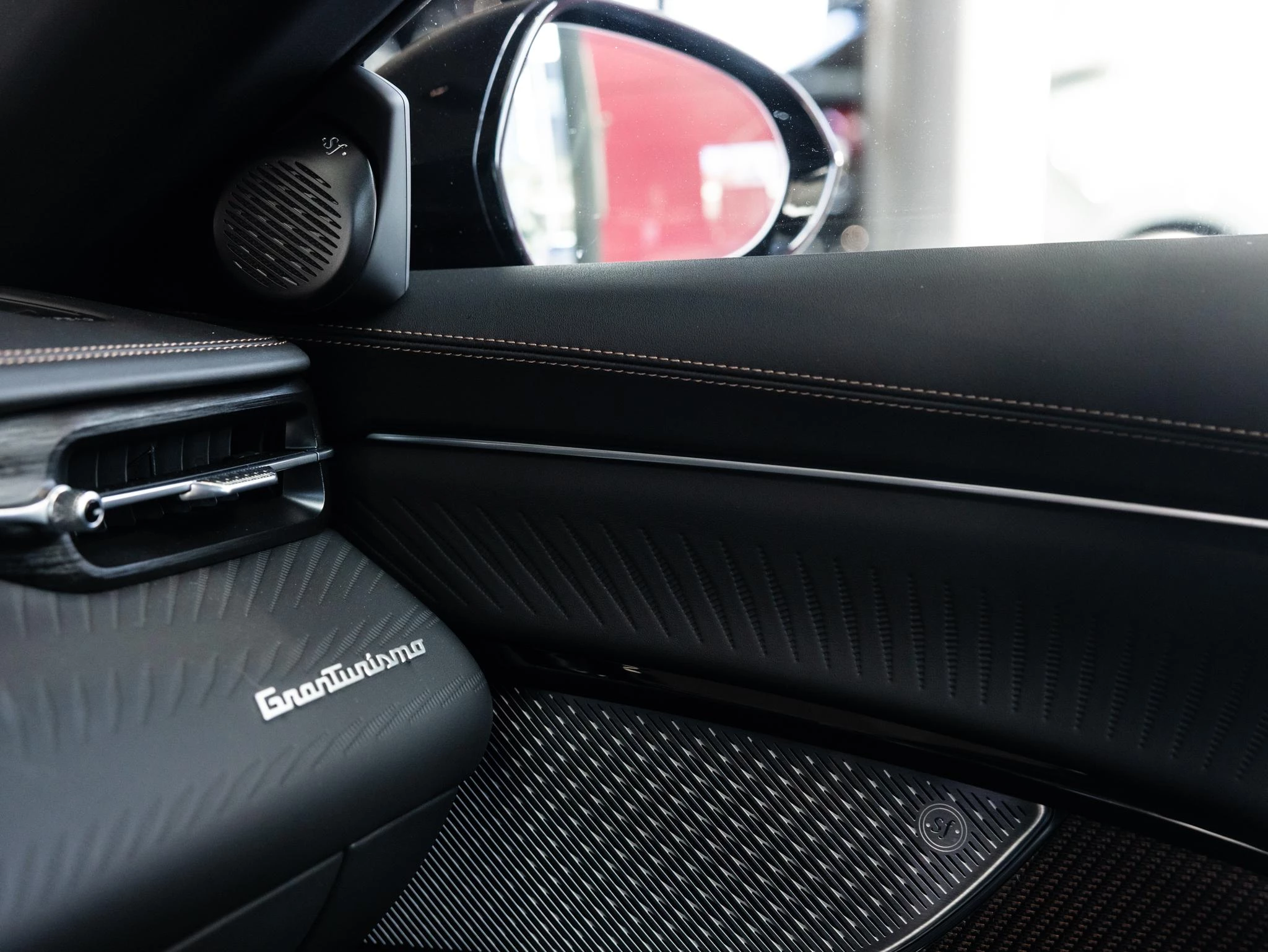 Maserati-GranTurismo-image-37