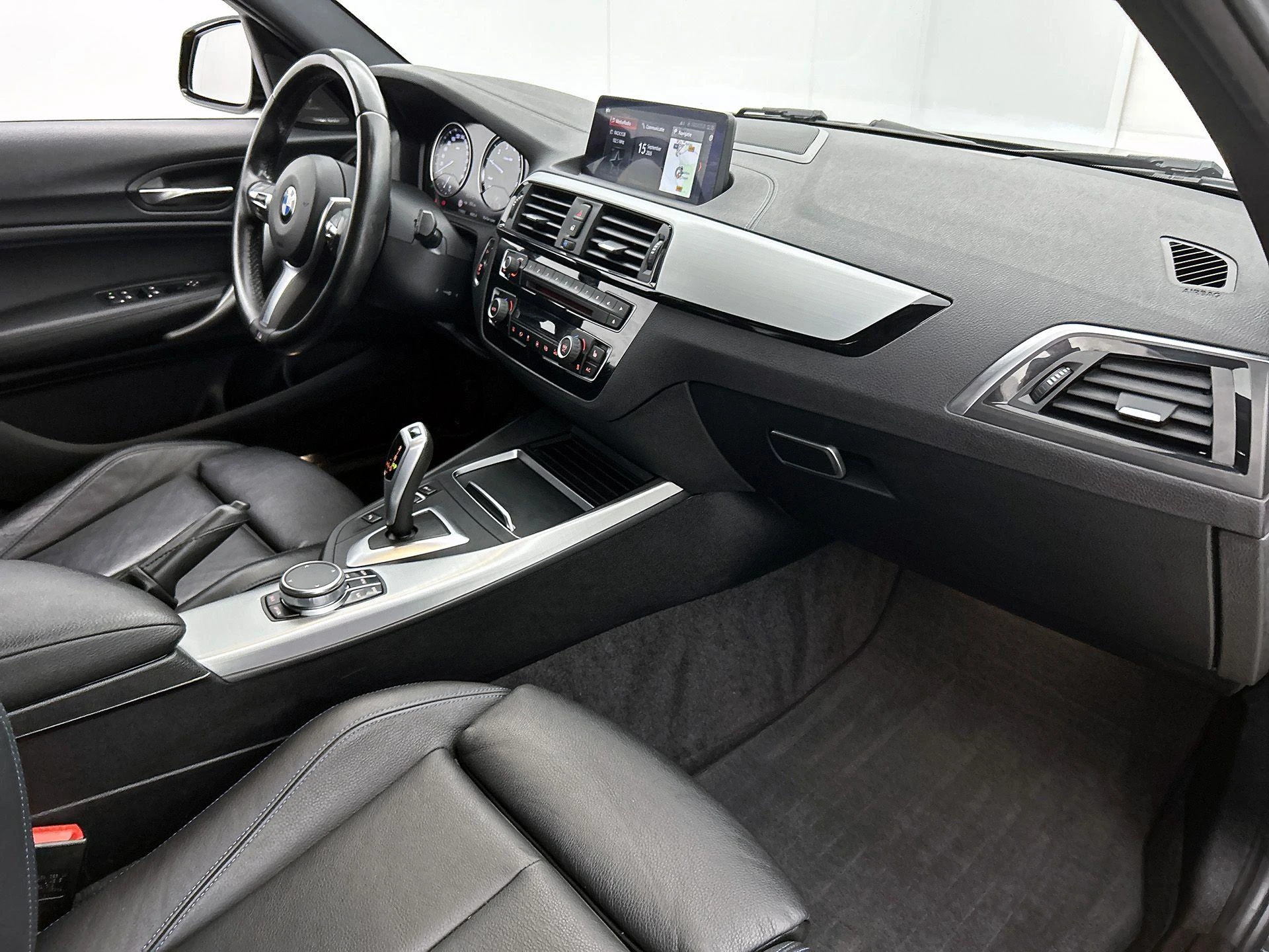 BMW-1 Serie-image-22