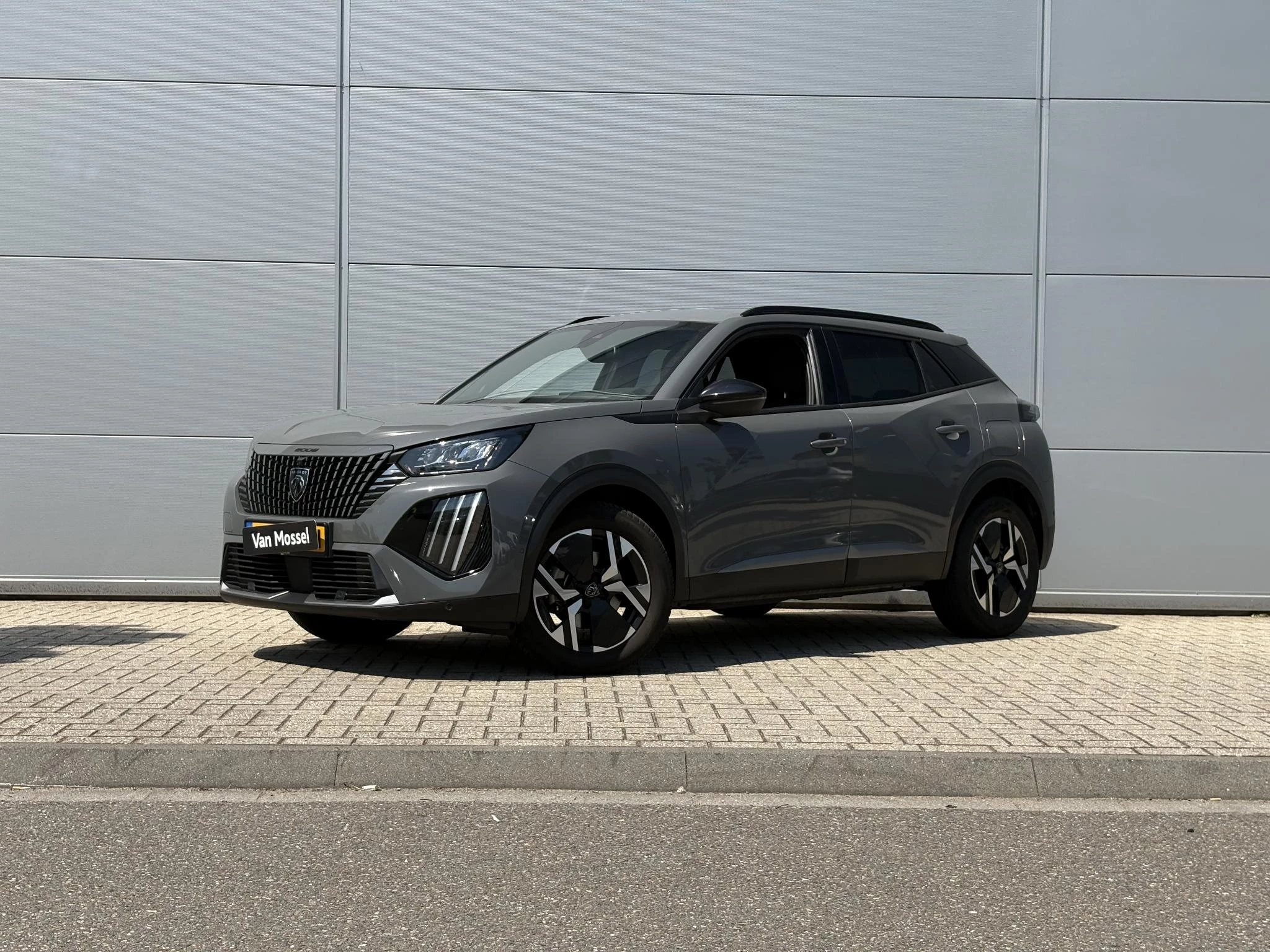 Peugeot 2008 1.2 Hybrid 136 Allure