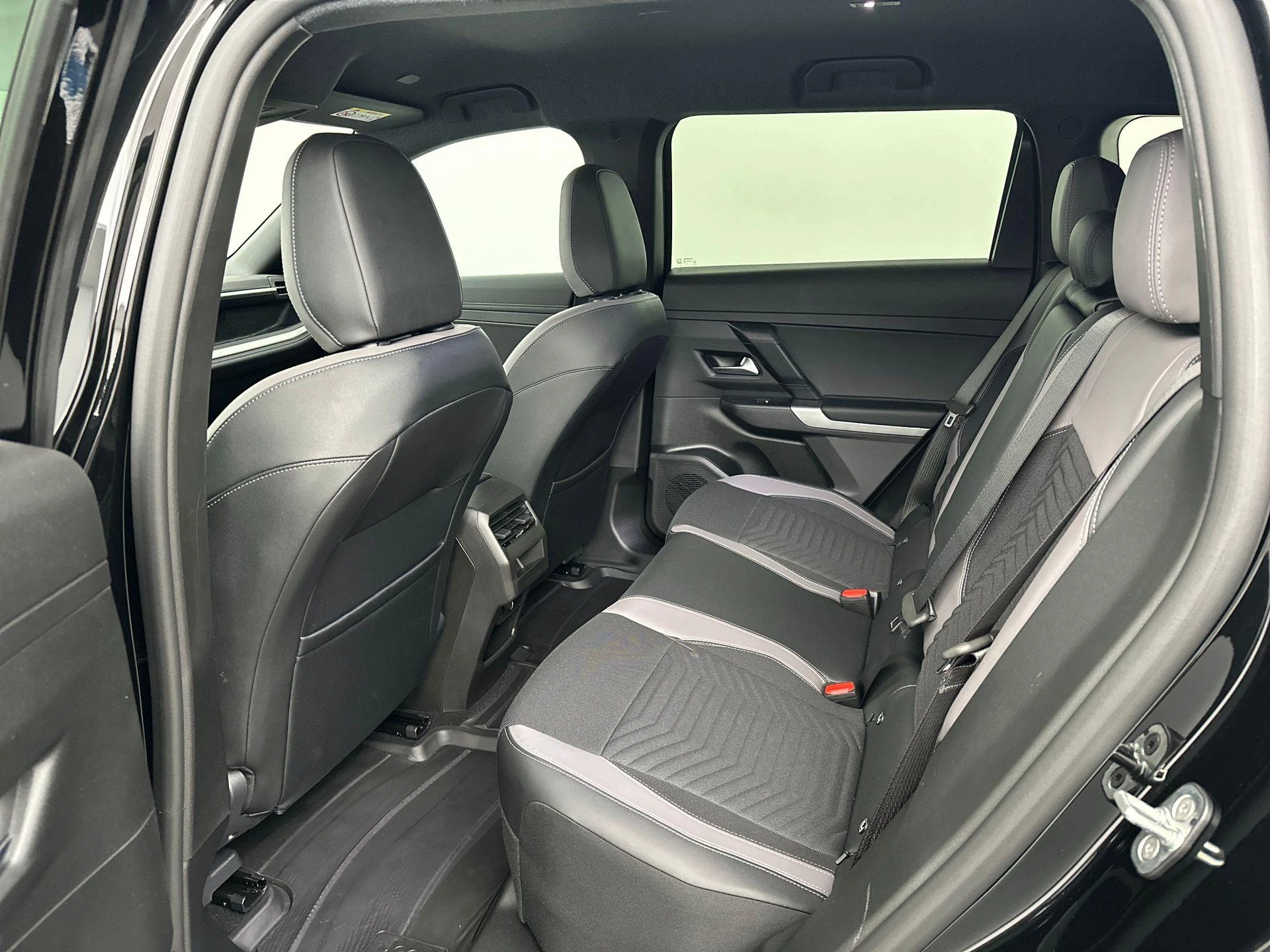 Jeep Compass First Edition 74 kWh