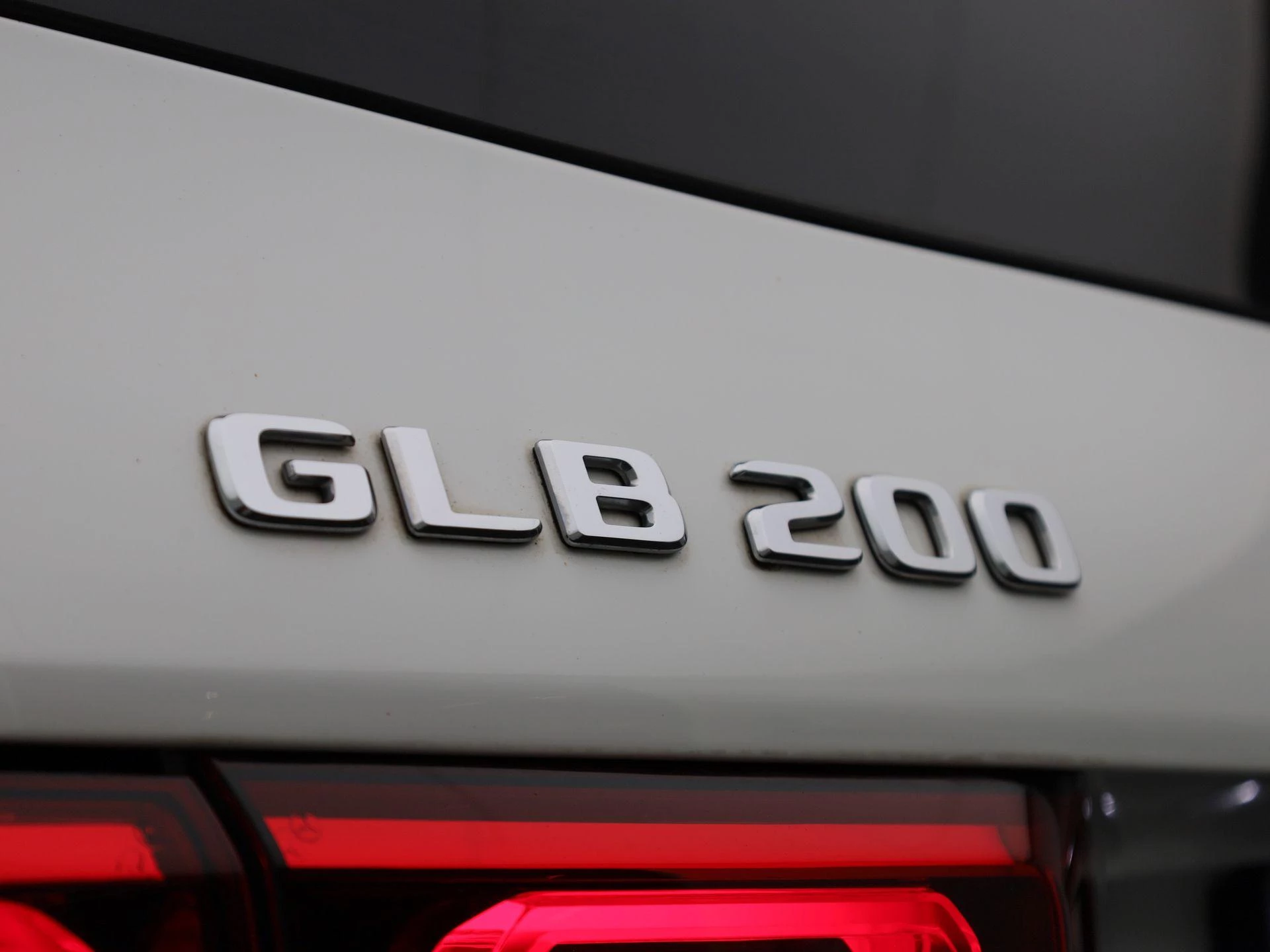 Mercedes-Benz-GLB-image-45