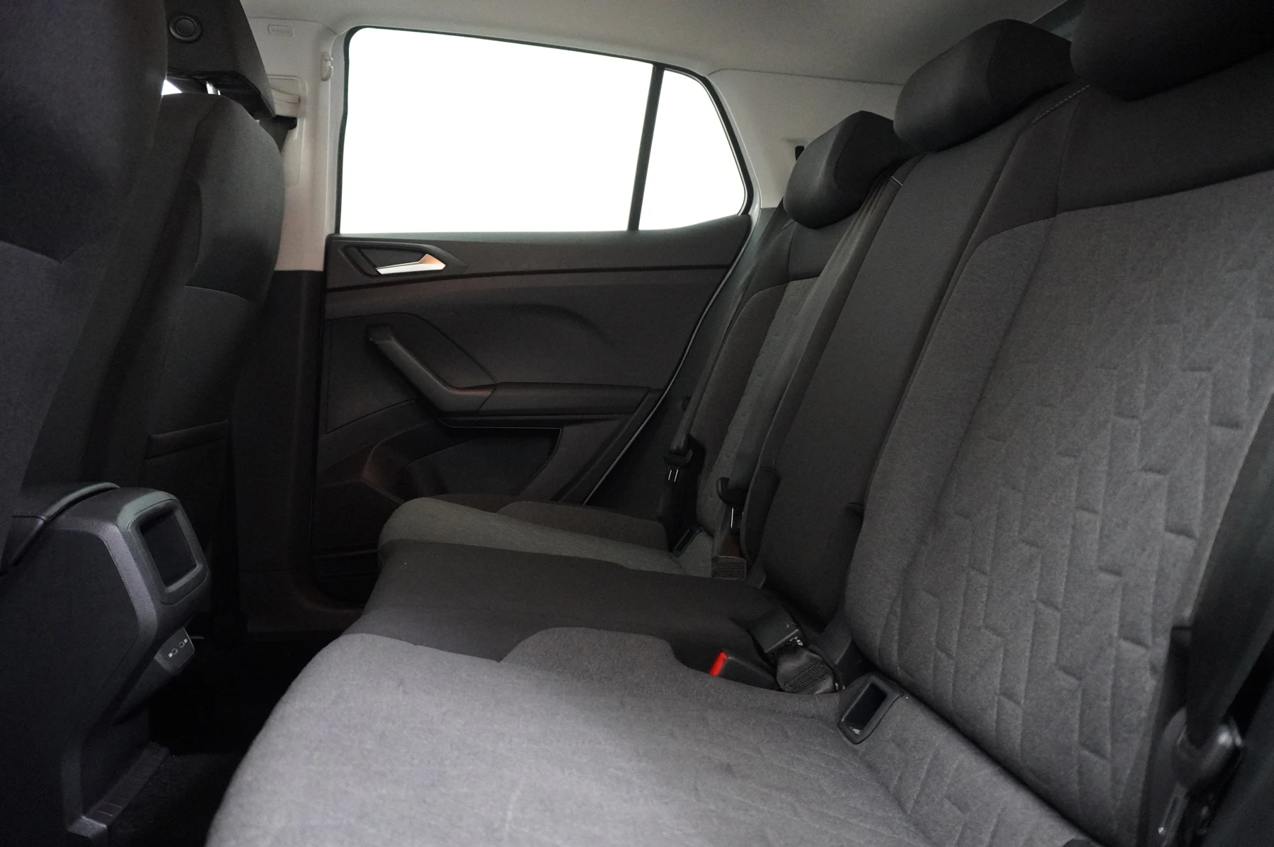 Volkswagen-T-Cross-image-9