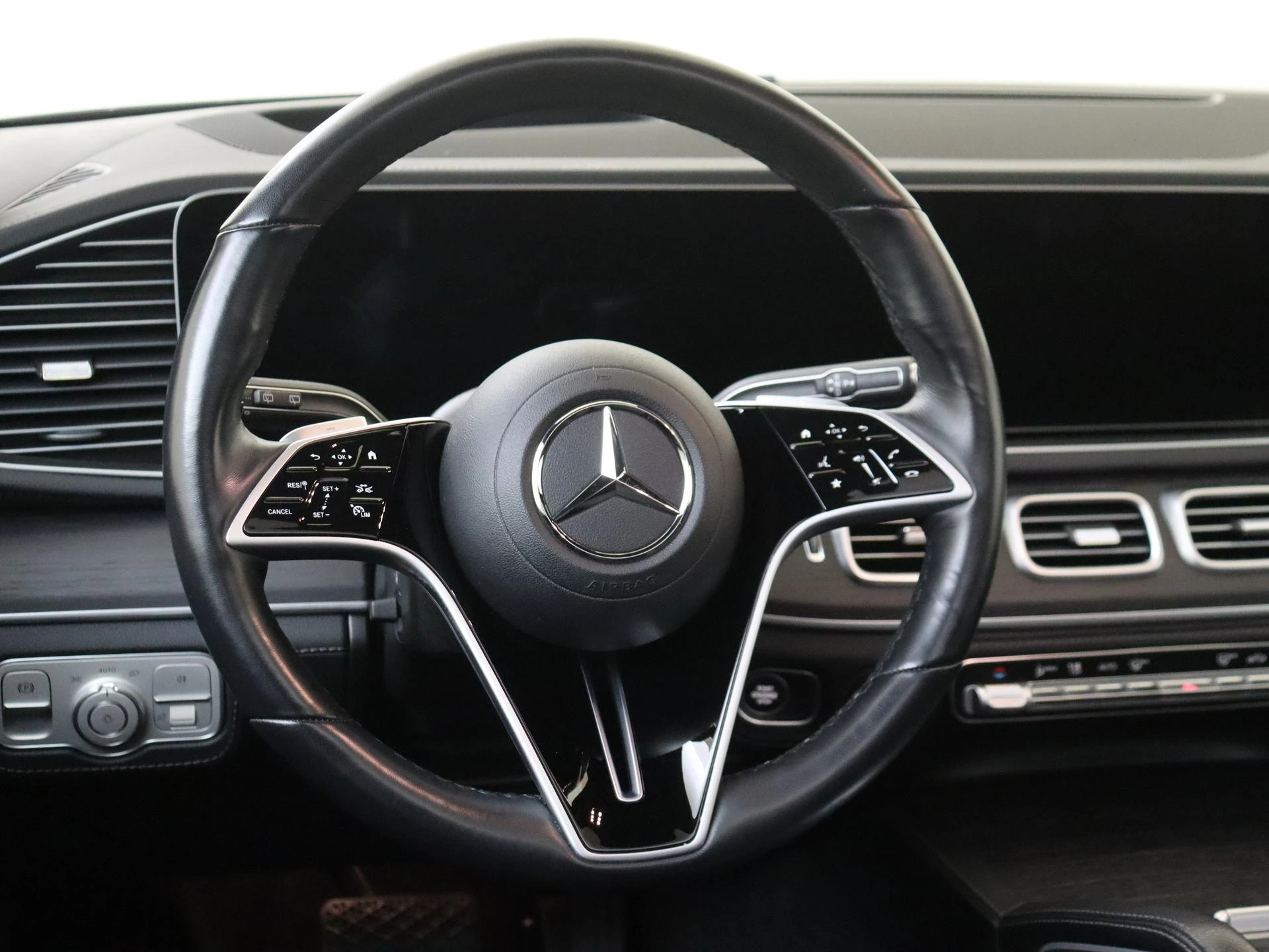 Mercedes-Benz-GLE-image-9