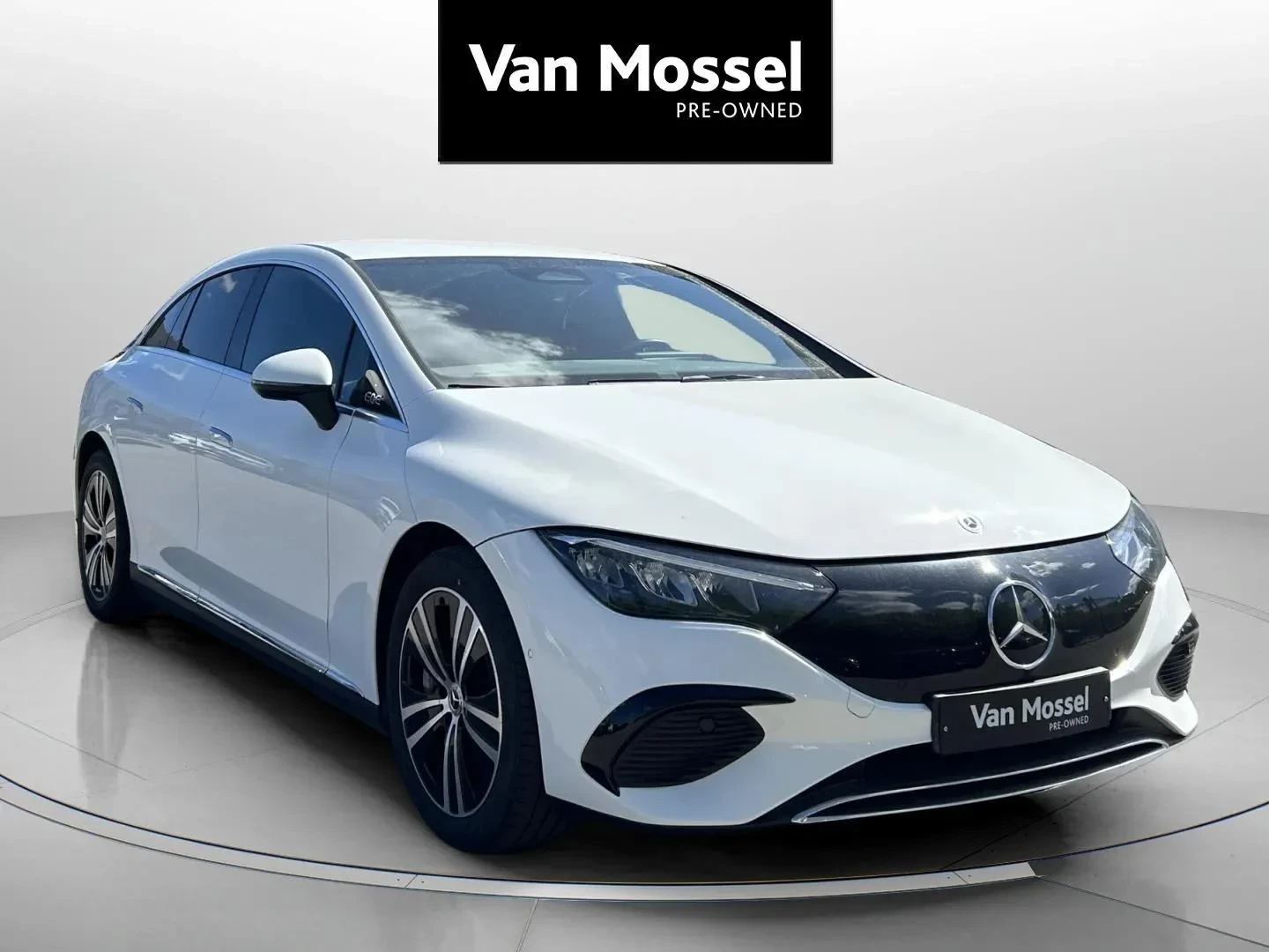 Mercedes-Benz EQE EQE300 Electric Art