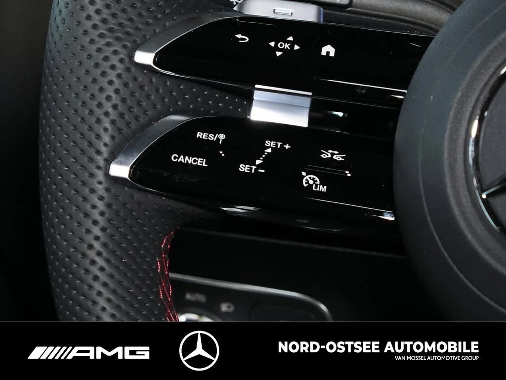 Mercedes-Benz GLA 200 AMG NIGHT PANO AHK 360° SOUND DISTRONIC AMG Line