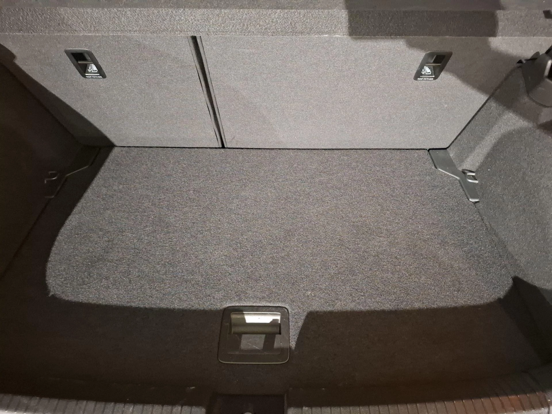 Volkswagen-Polo-image-12