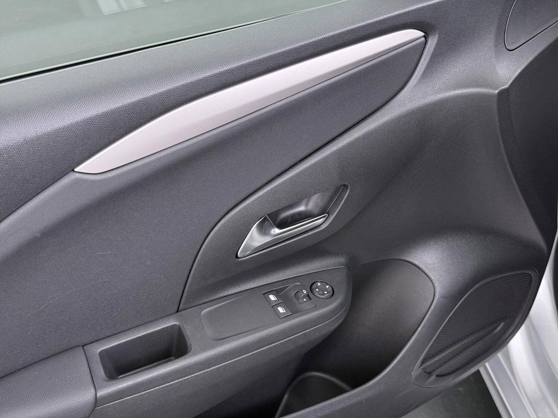 Opel-Corsa-image-20
