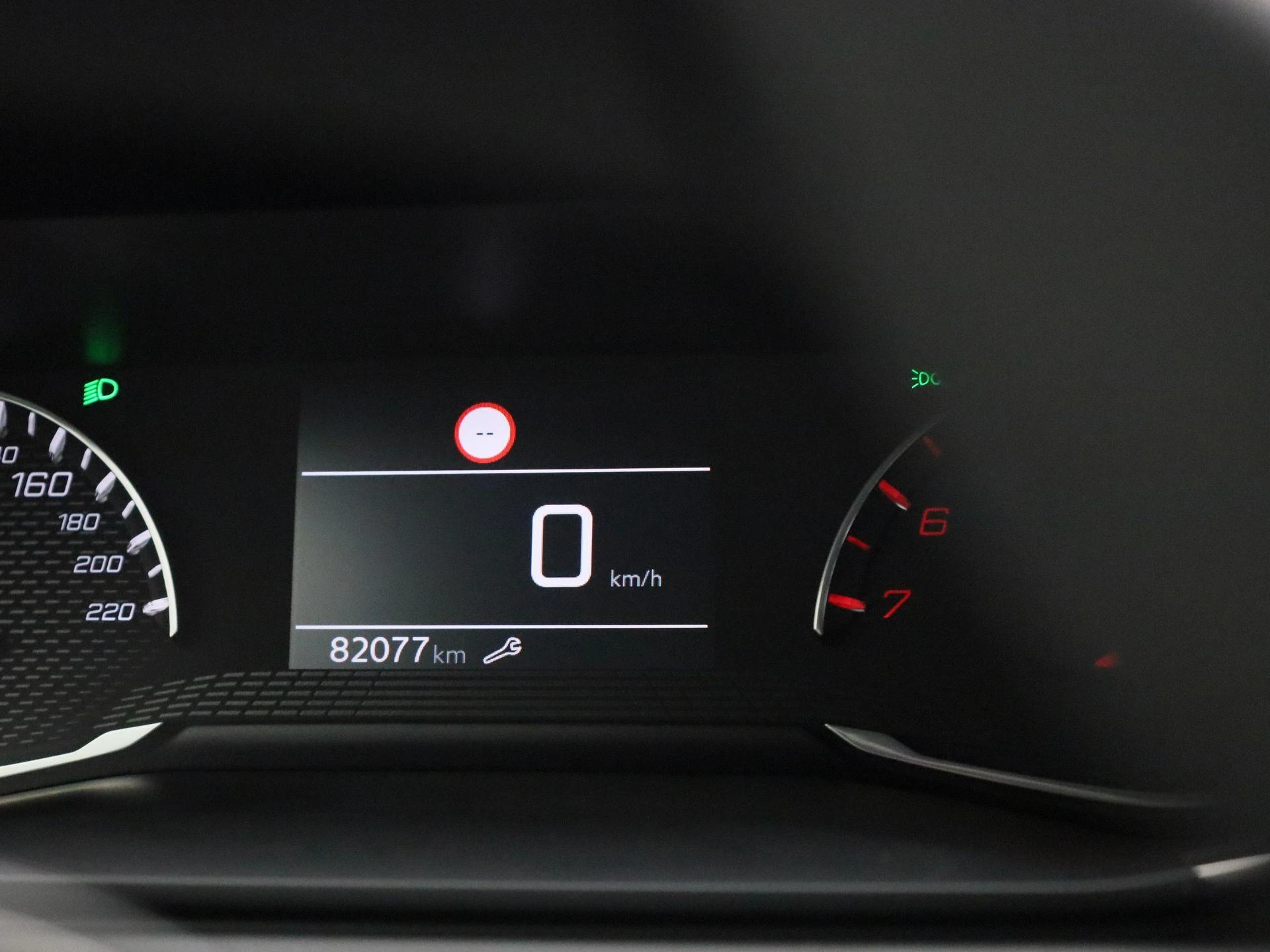 Peugeot-208-image-24