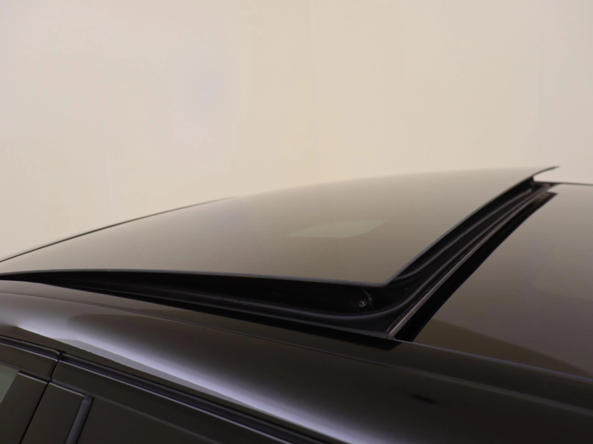 Mercedes-Benz-C-Klasse-image-27