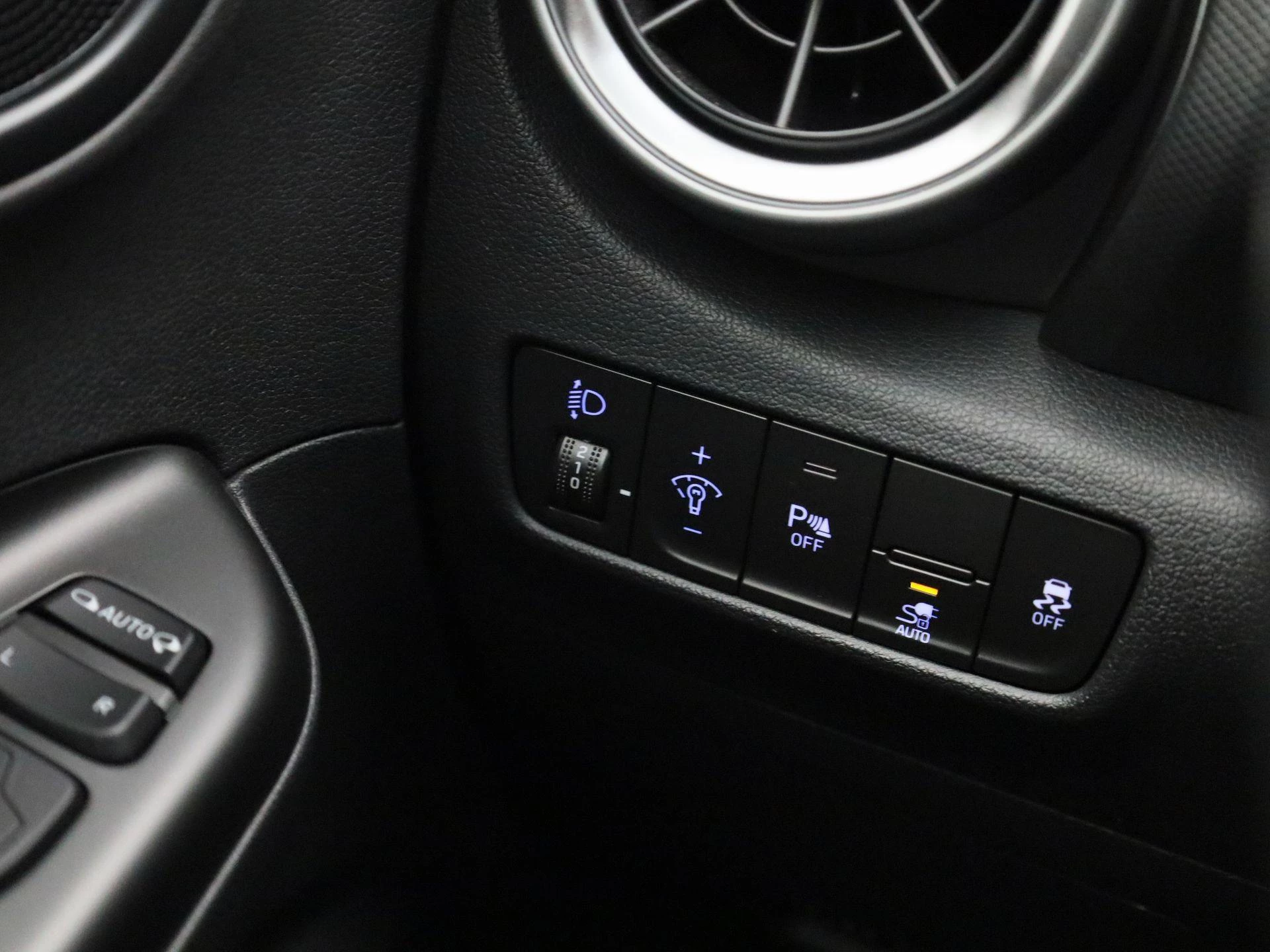 Hyundai-Kona-image-24