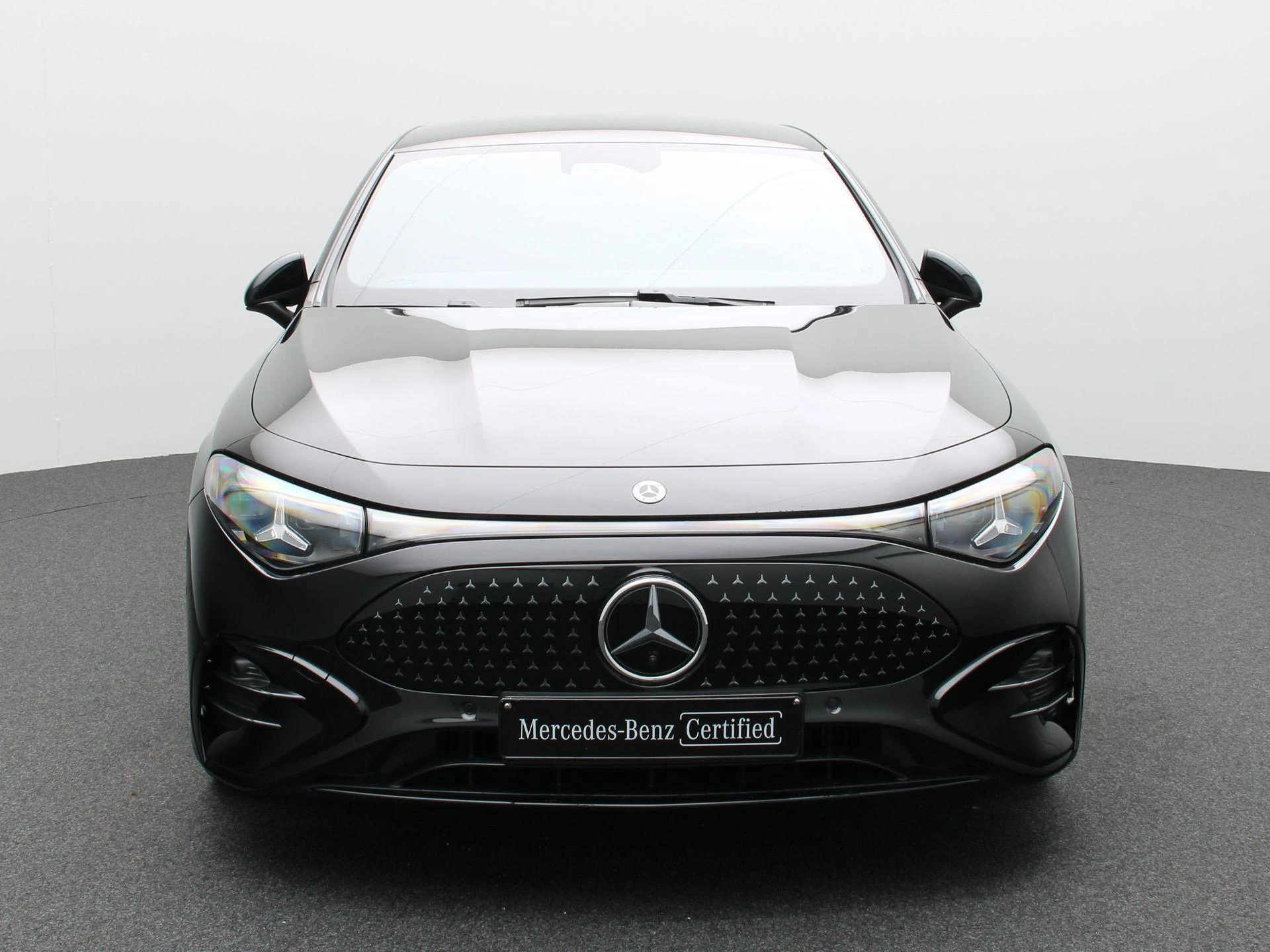 Mercedes-Benz-CLA-image-2