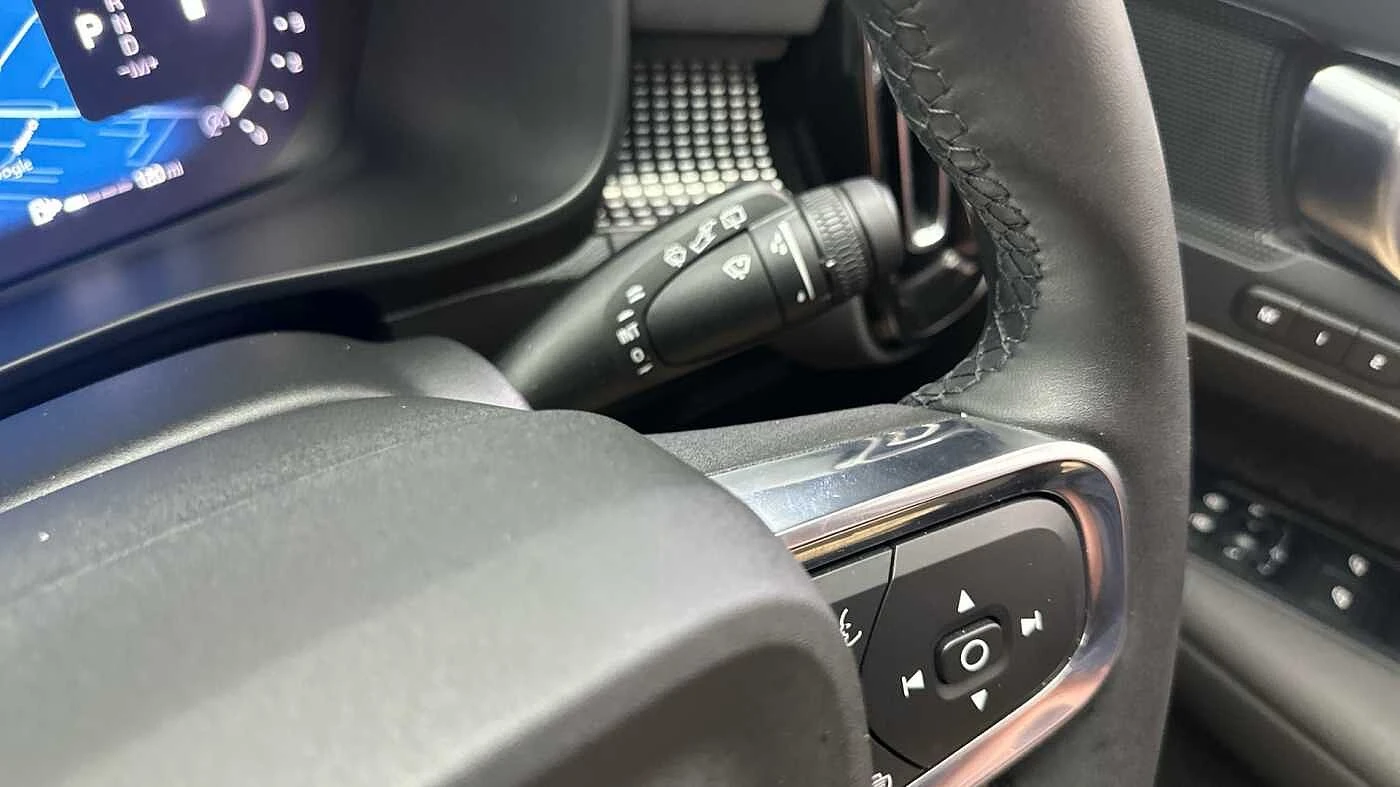Volvo-XC40-image-20