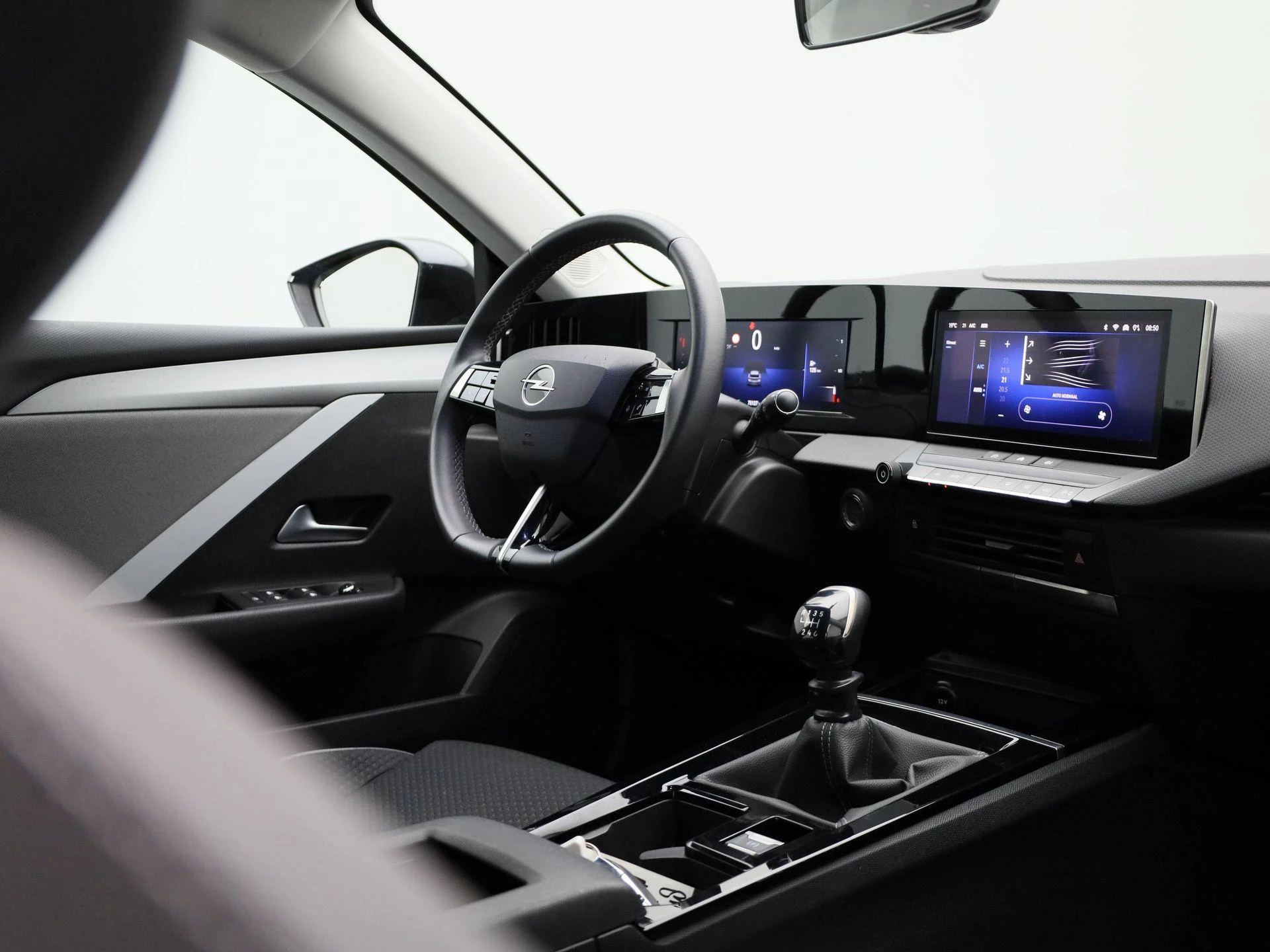 Opel-Astra-image-28
