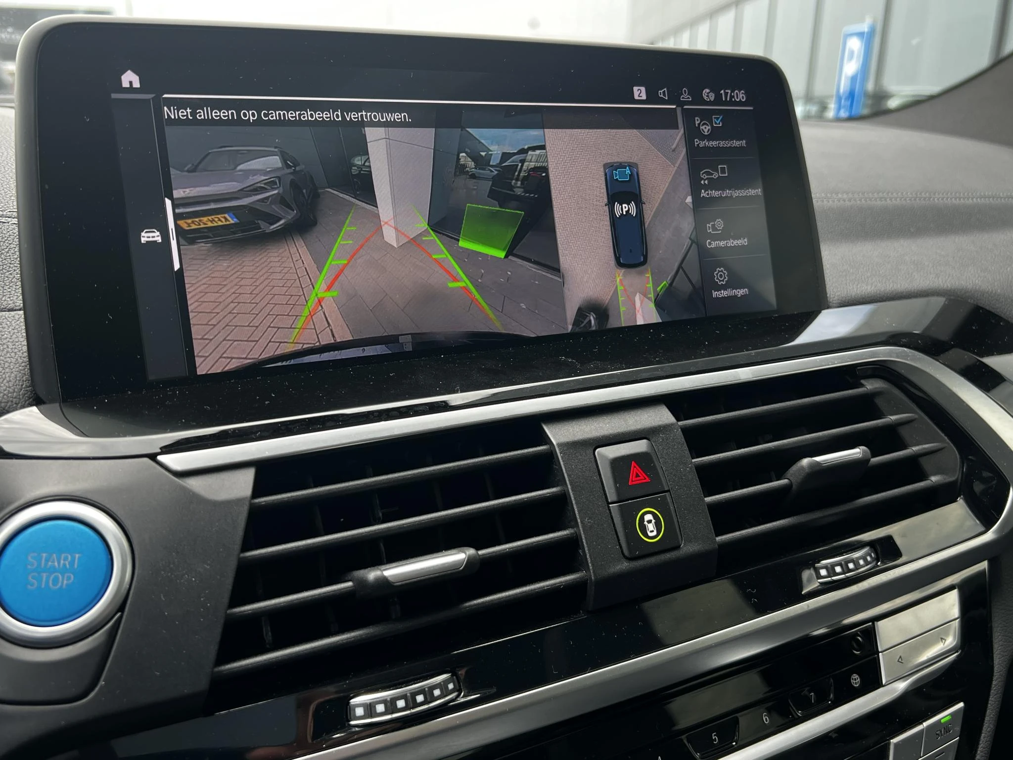 BMW-iX3-image-9