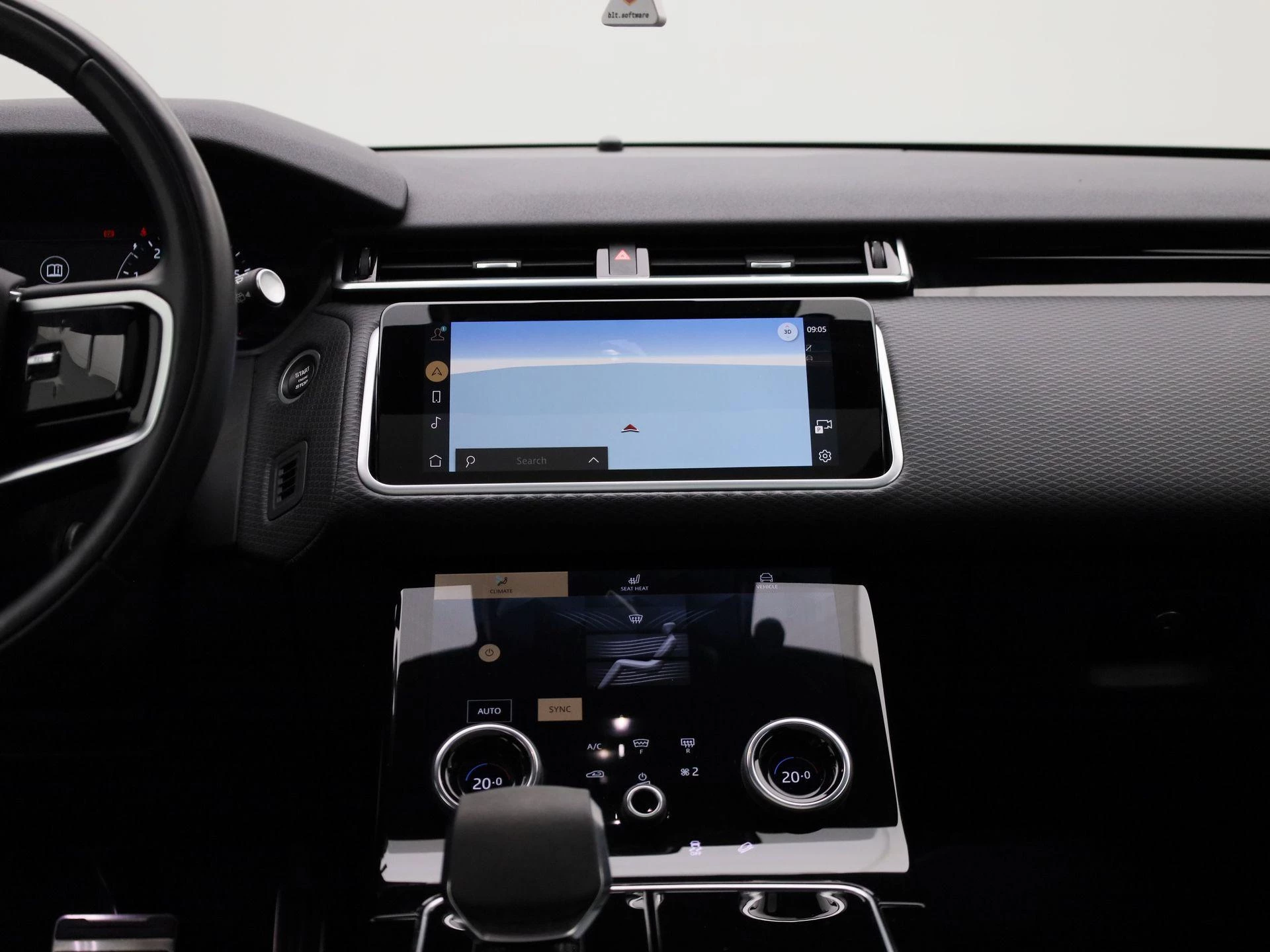 Land Rover-Range Rover Velar-image-8