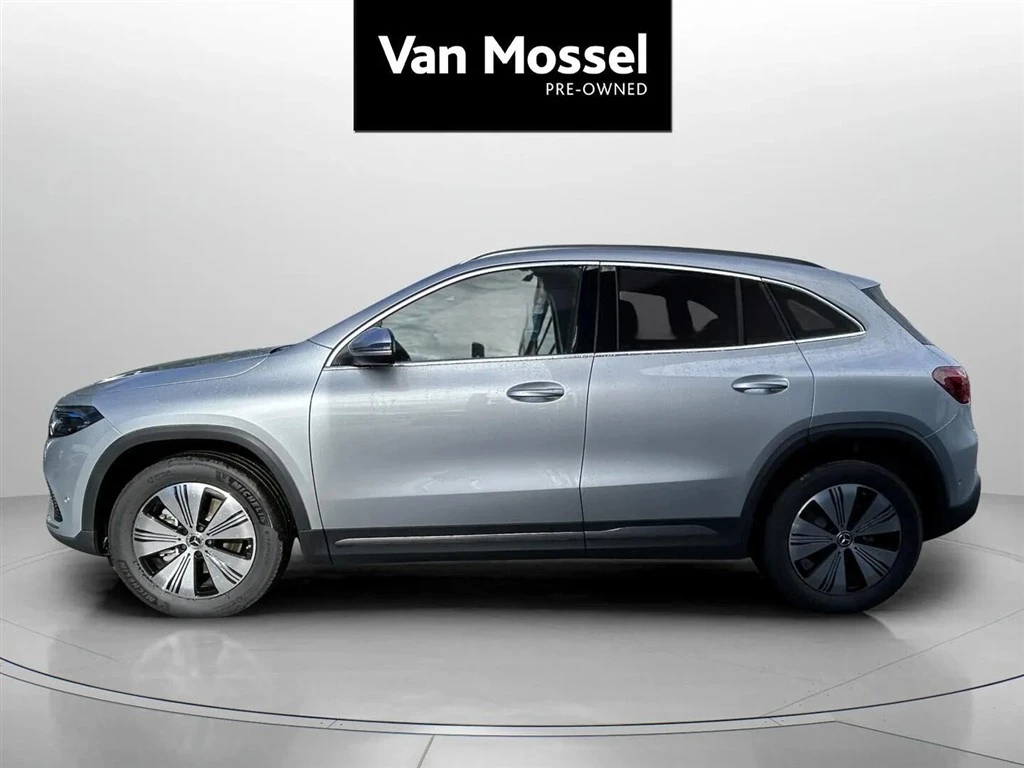 Mercedes-Benz-EQA-image-7