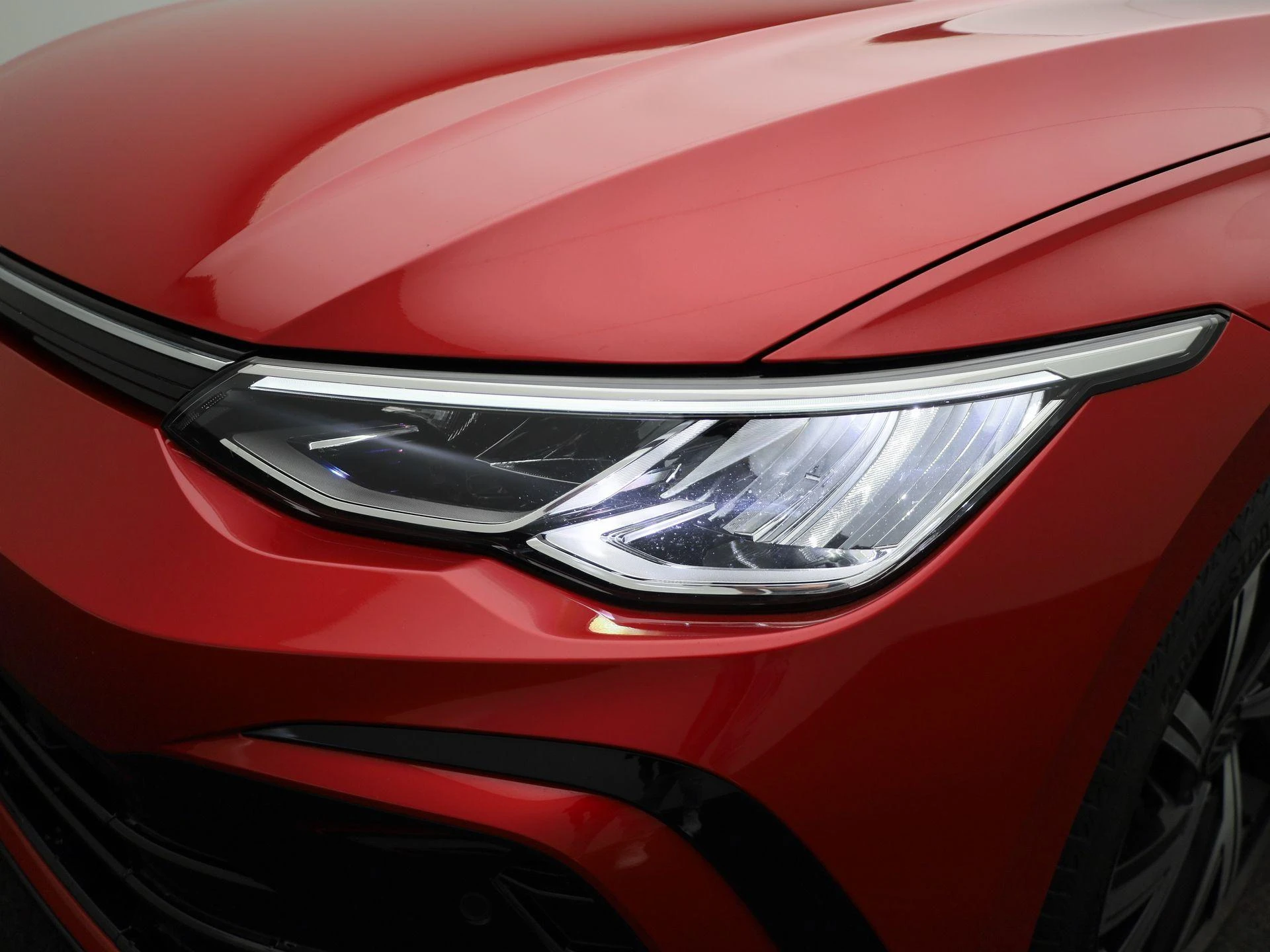 Volkswagen-Golf-image-14