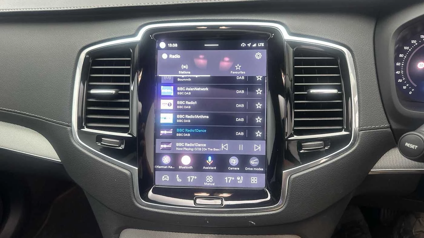 Volvo-XC90-image-13