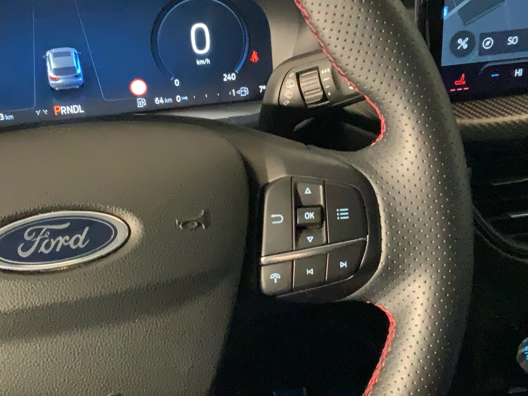 Ford Kuga ST-Line X Aut.*360GRAD*LED-MATRIX*NAVI*GRA*WINTER-PKT.