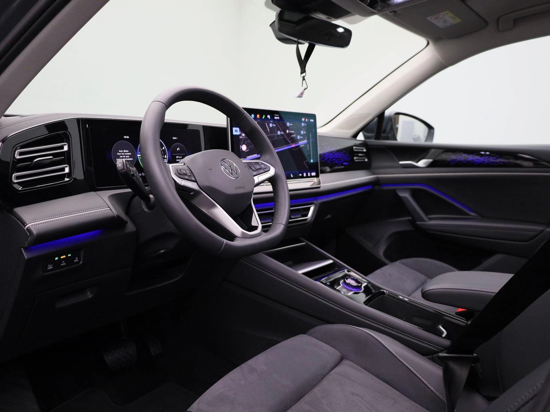 Volkswagen-Tiguan-image-36