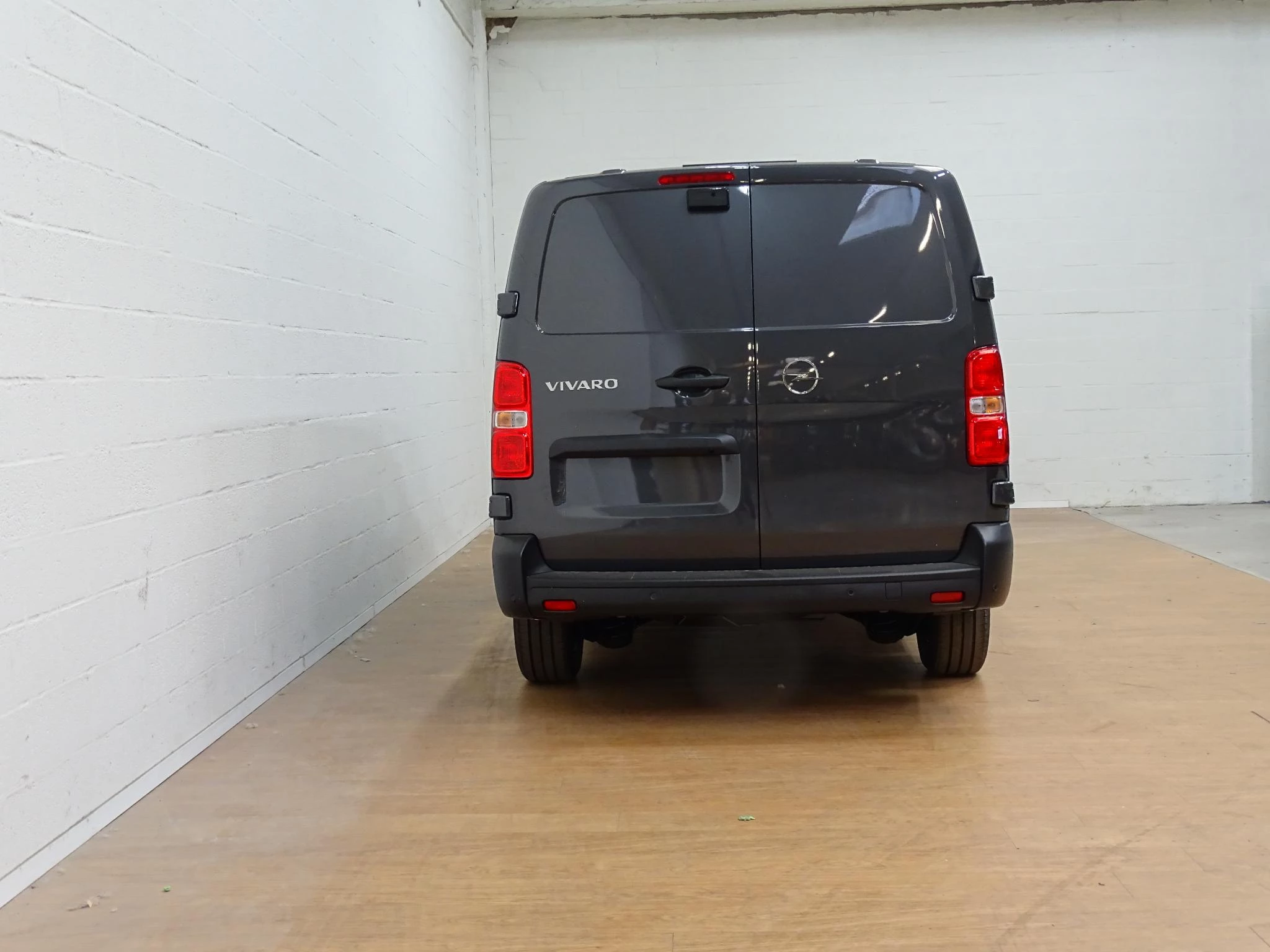 Opel Vivaro 2.2 Turbo D 180 S/S AT8 L3H1