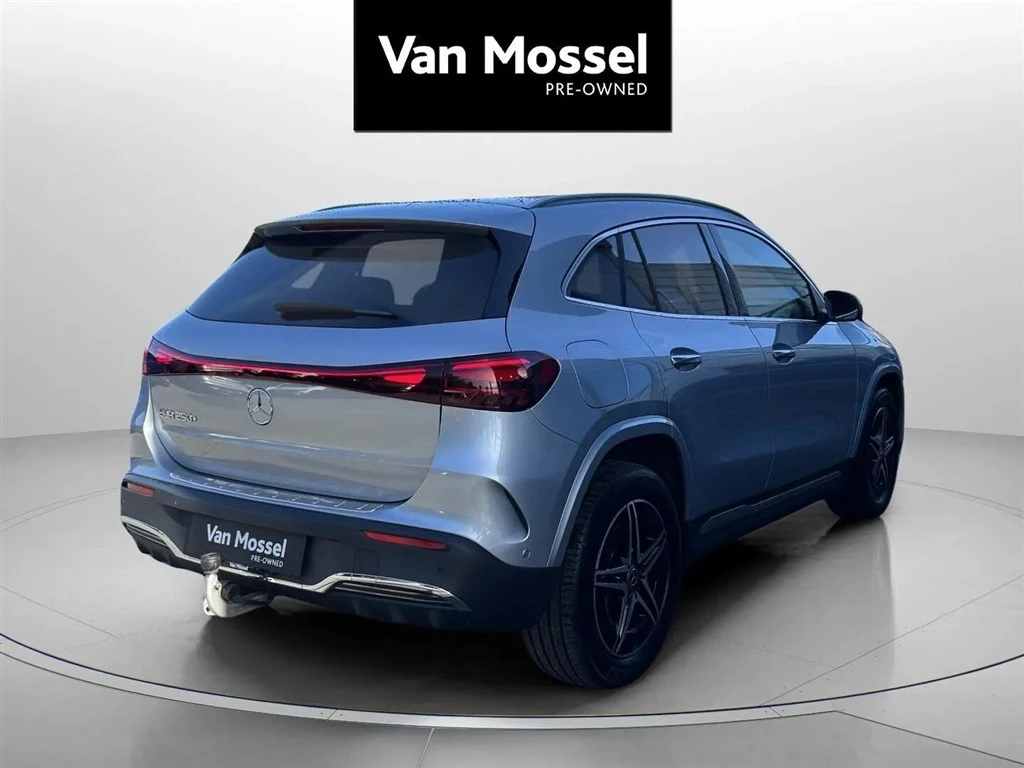 Mercedes-Benz-EQA-image-4